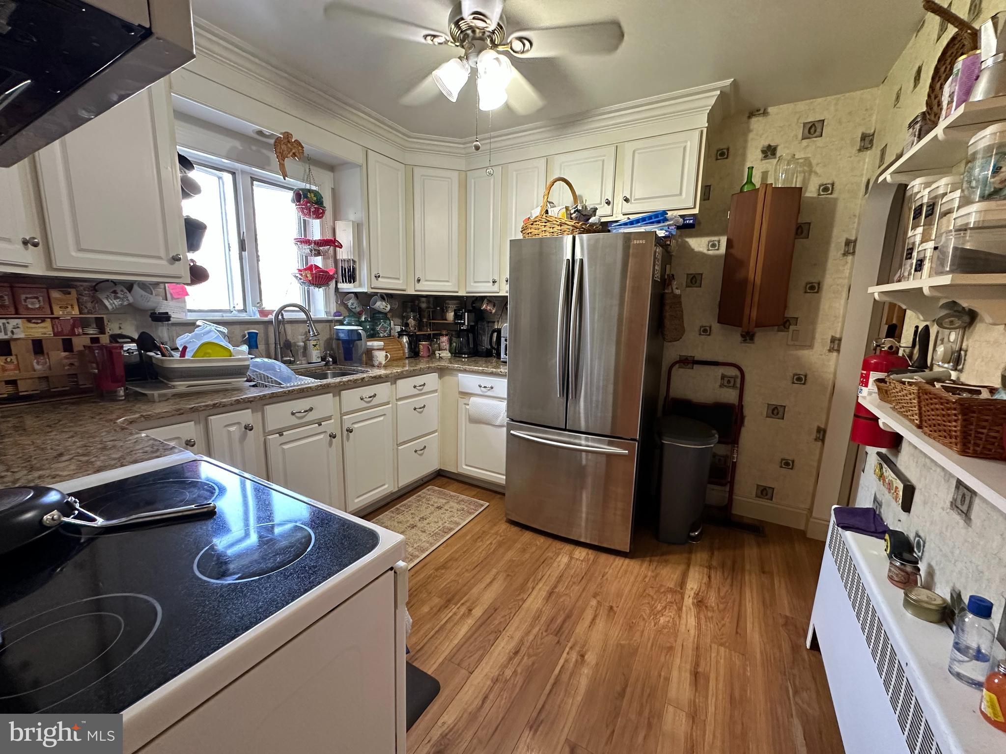 NORRISTOWN - Residential