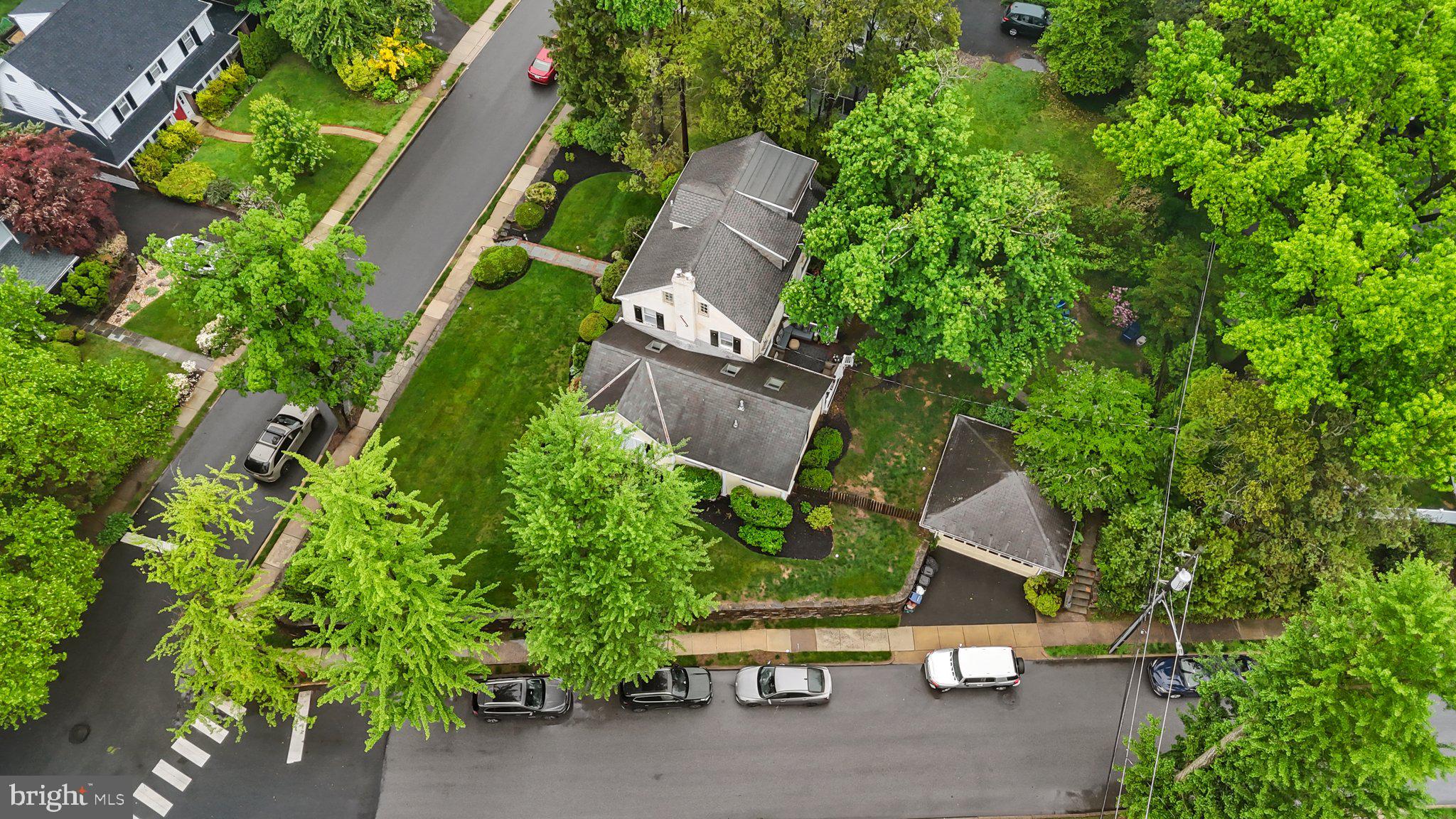 JENKINTOWN - Residential