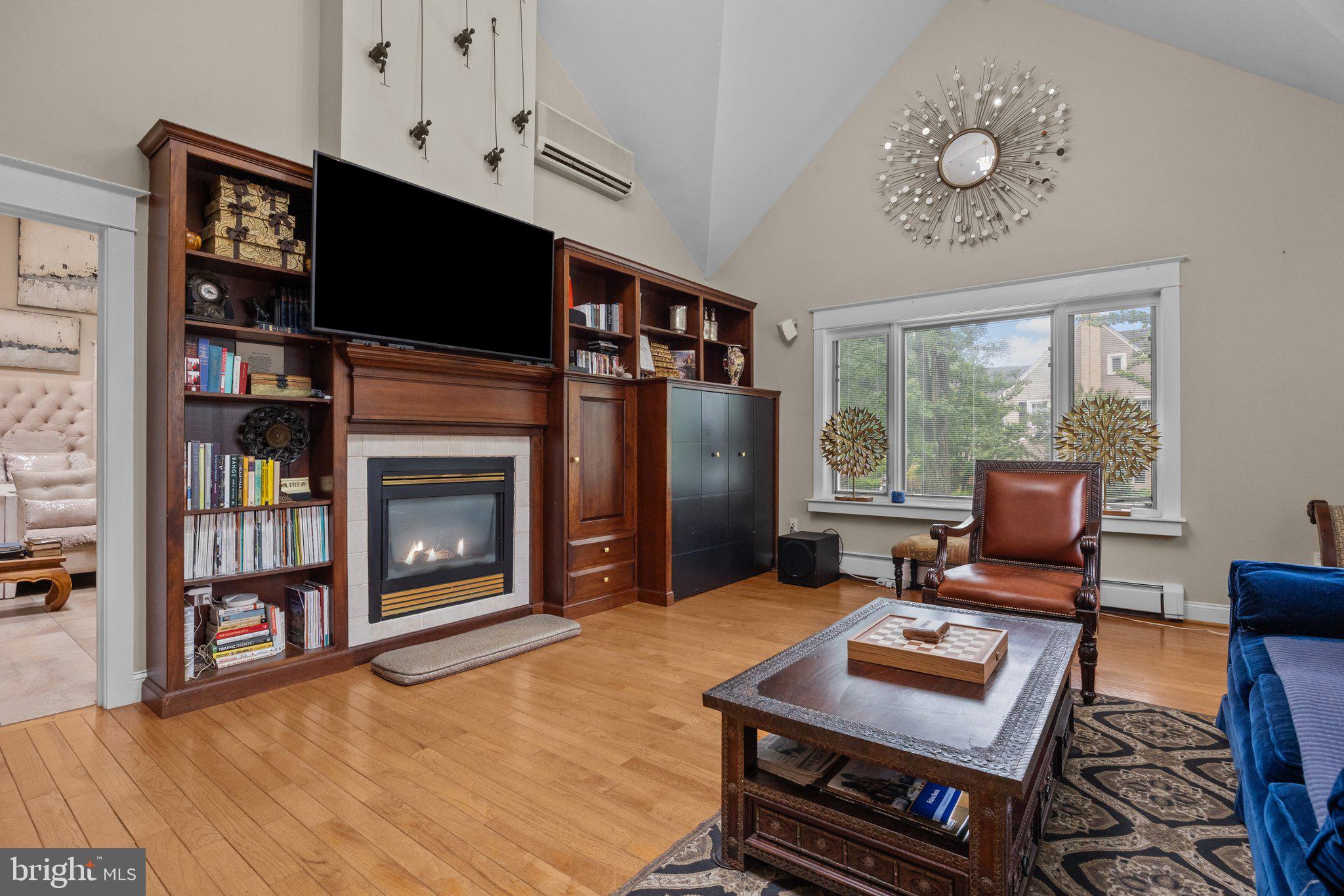 JENKINTOWN - Residential