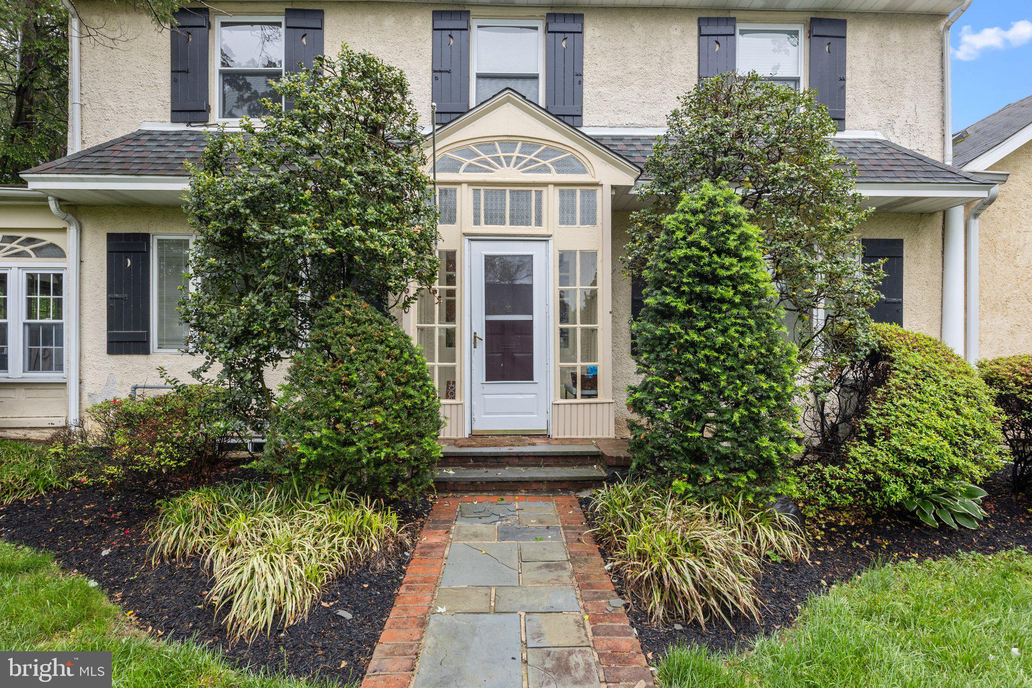 600 RUNNYMEDE AVENUE