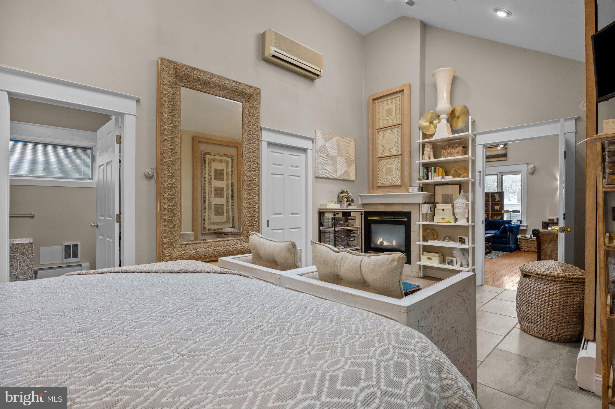 JENKINTOWN - Residential