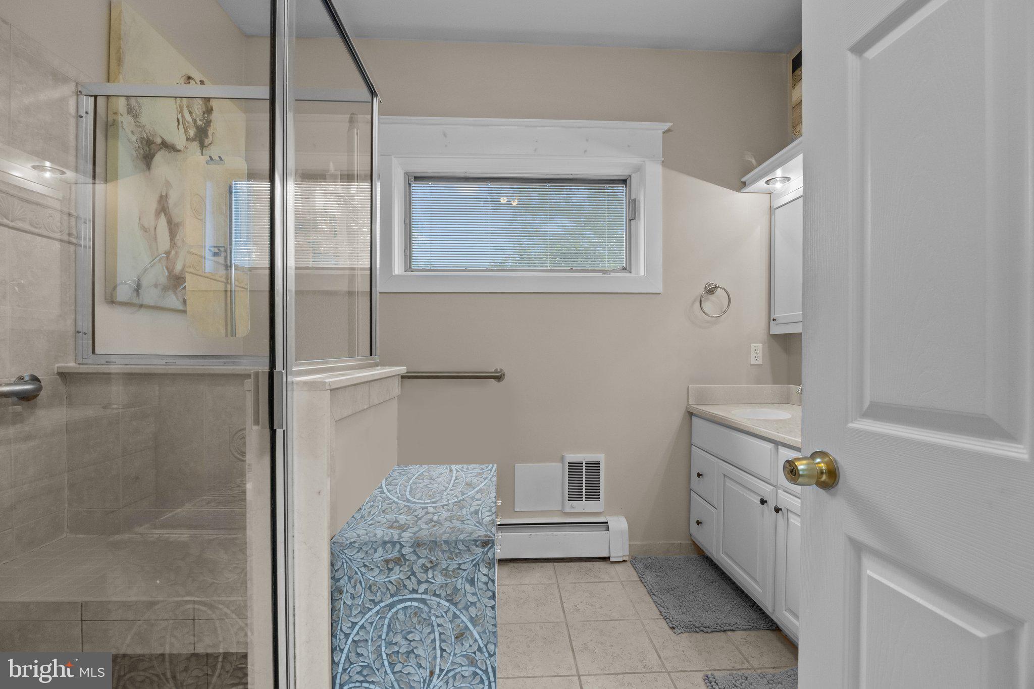 JENKINTOWN - Residential