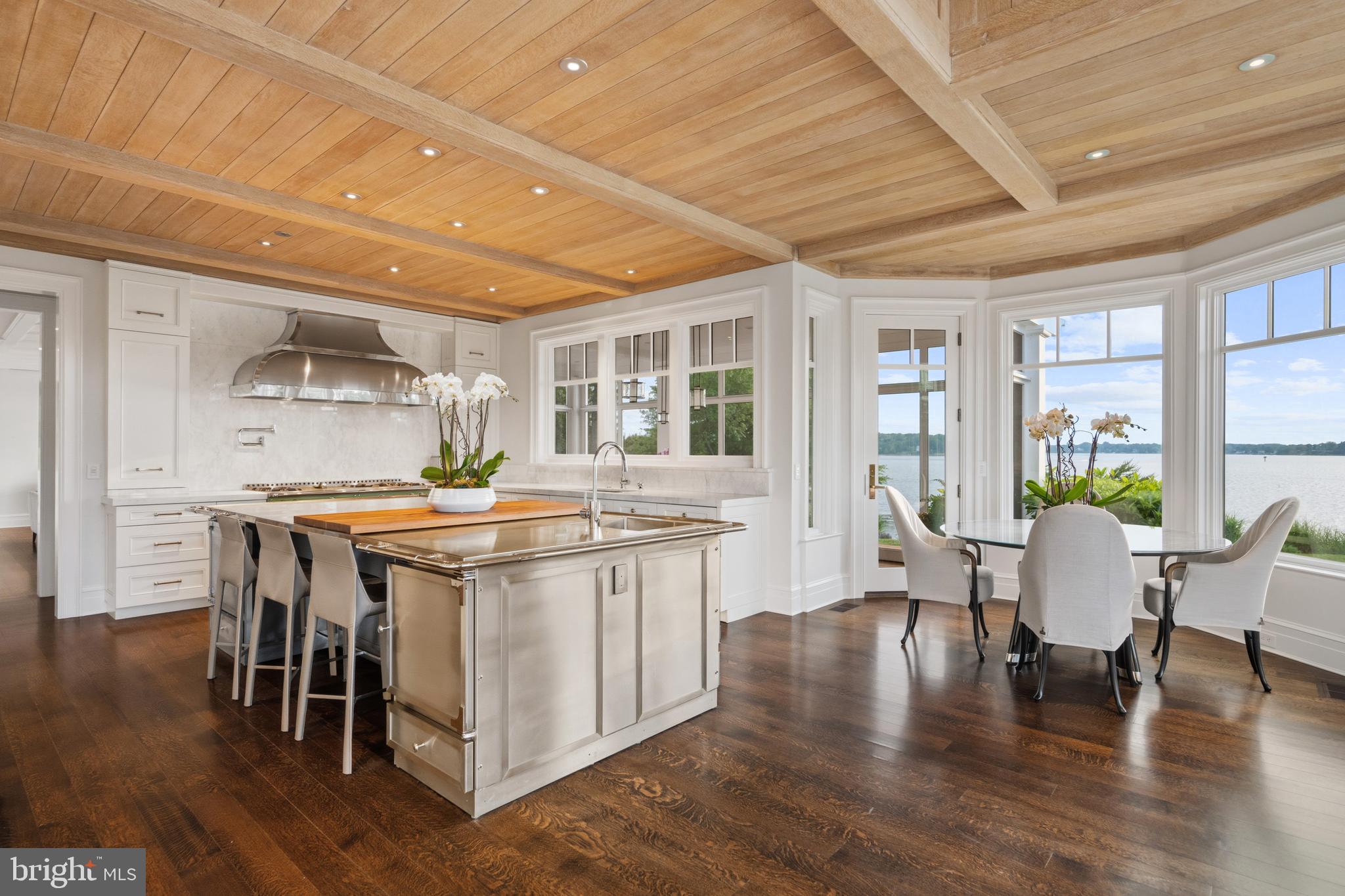 WIMBLEDON FARMS - Residential