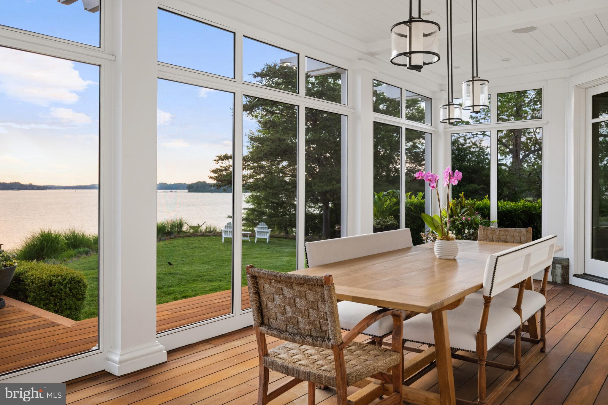 WIMBLEDON FARMS - Residential