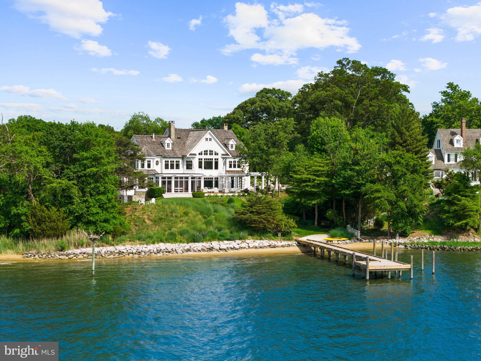 WIMBLEDON FARMS - Residential