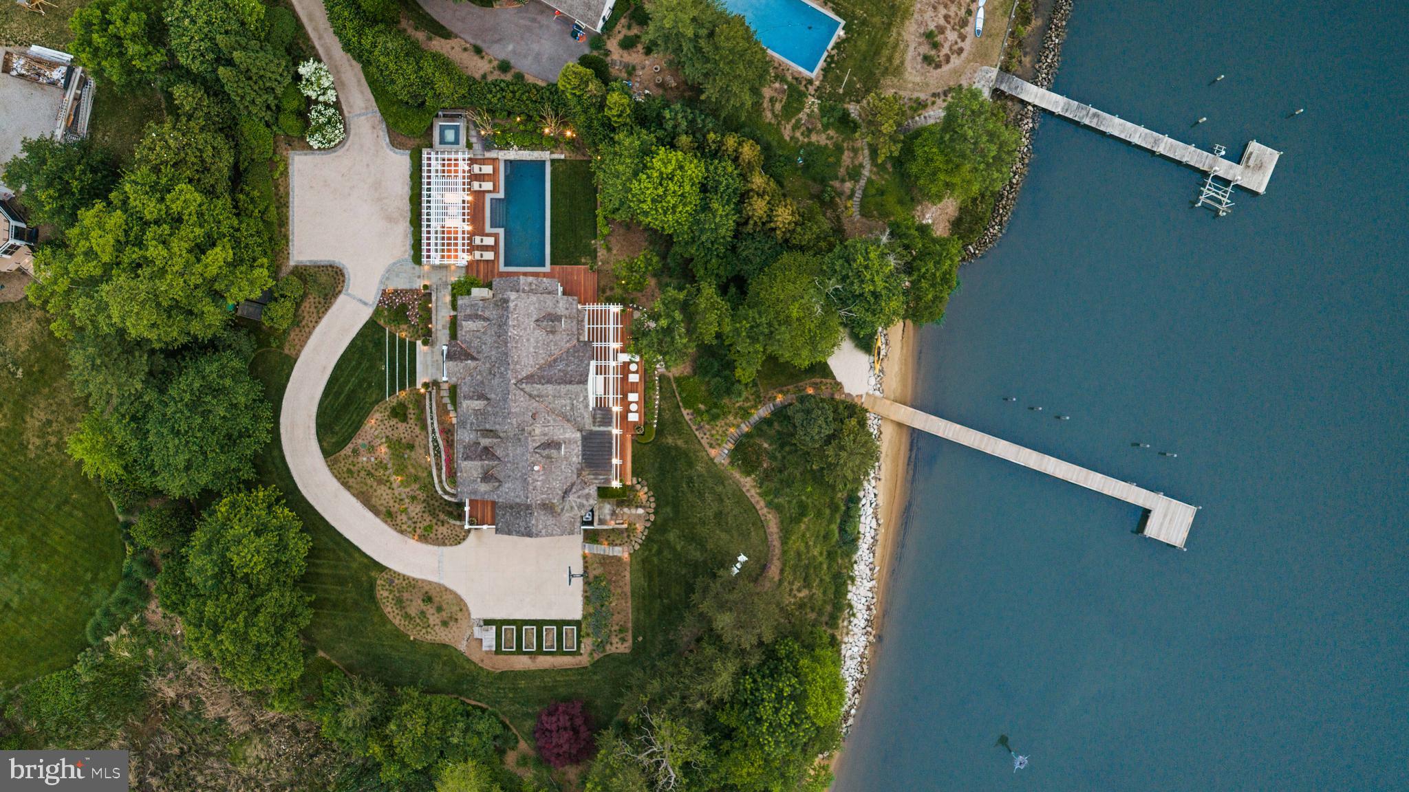 WIMBLEDON FARMS - Residential