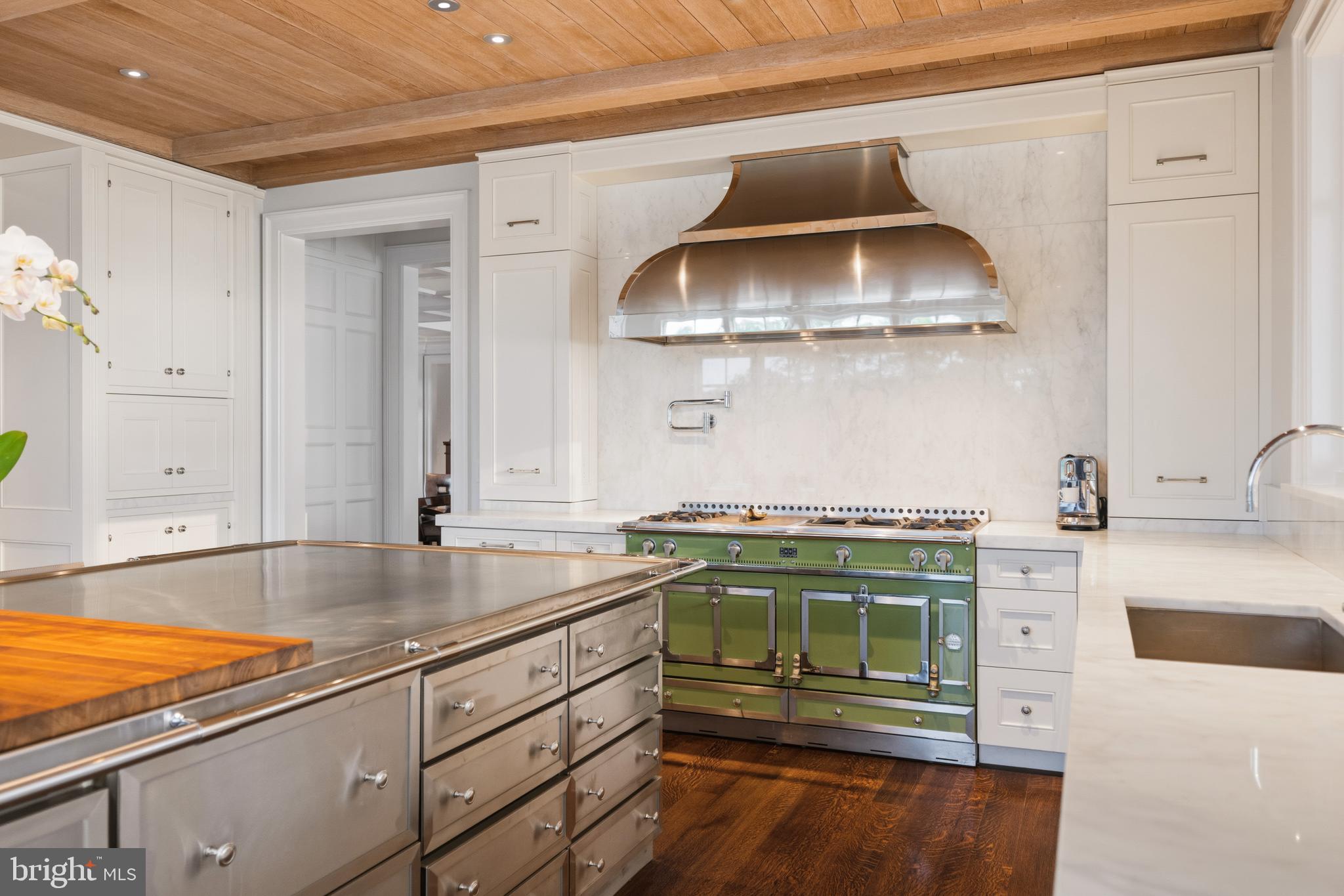 WIMBLEDON FARMS - Residential