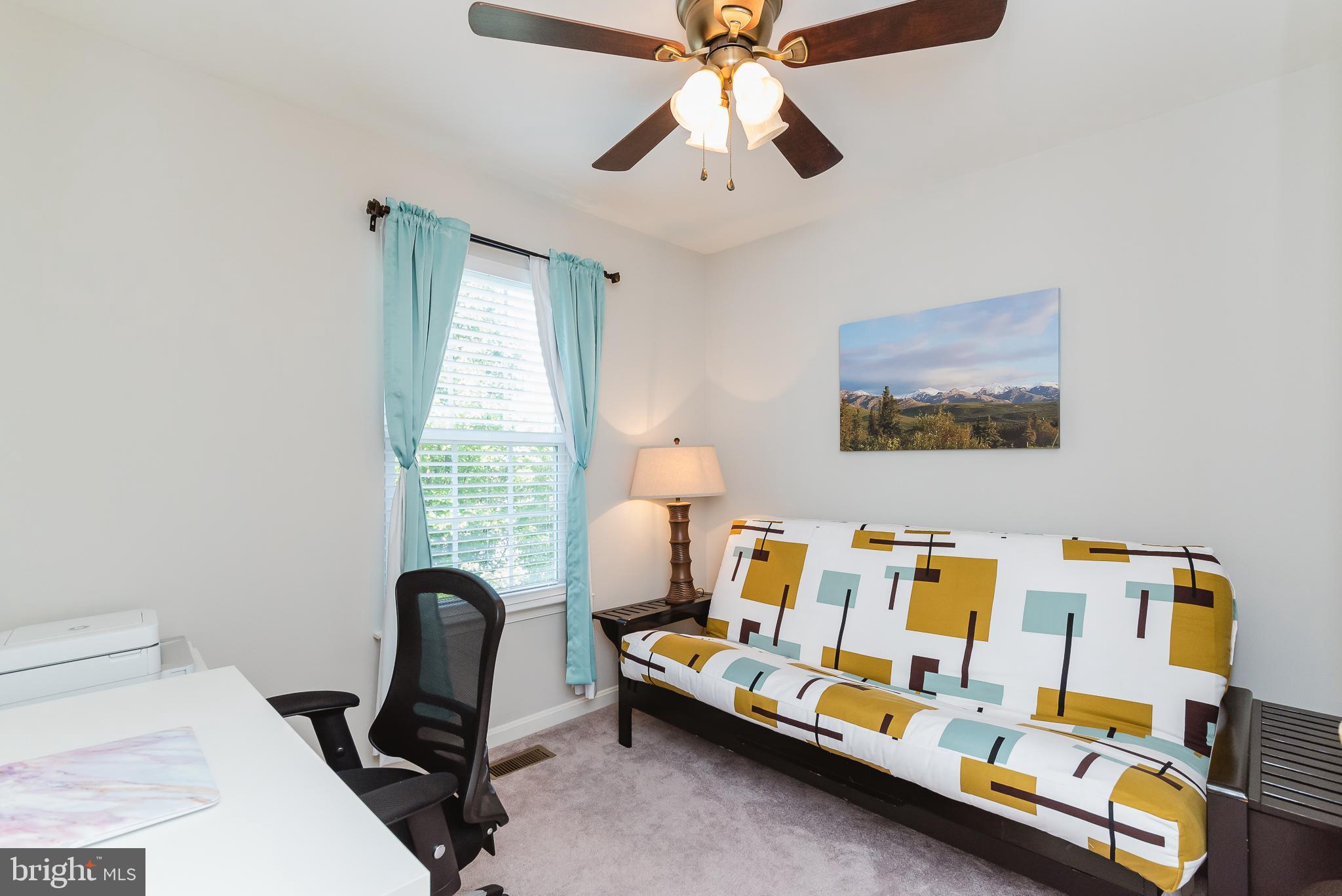 AUTUMN RUN - Residential