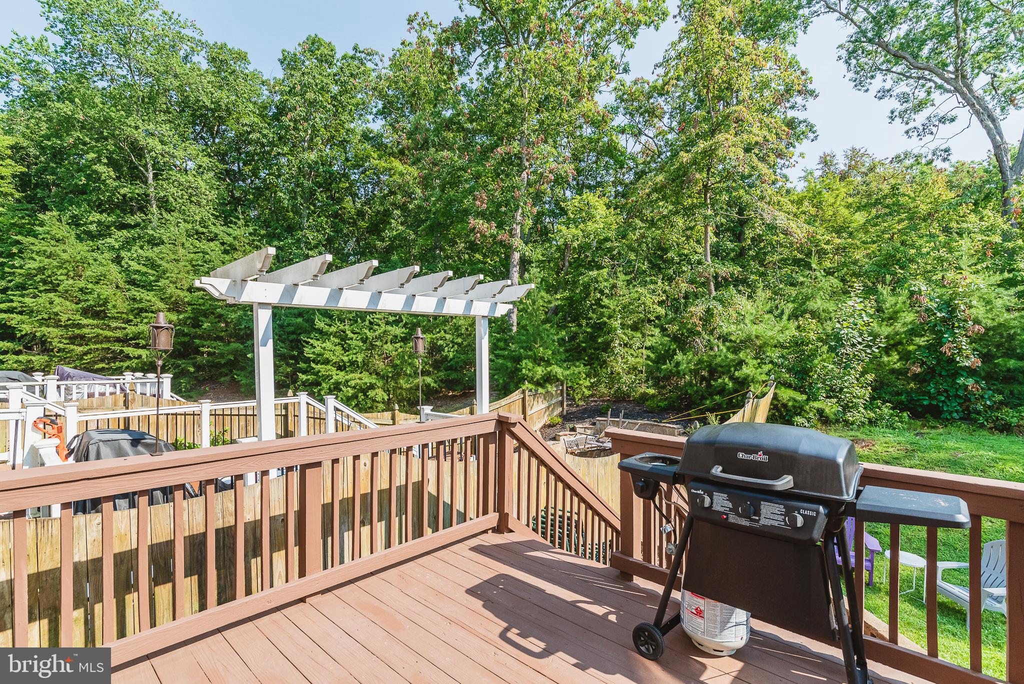 AUTUMN RUN - Residential