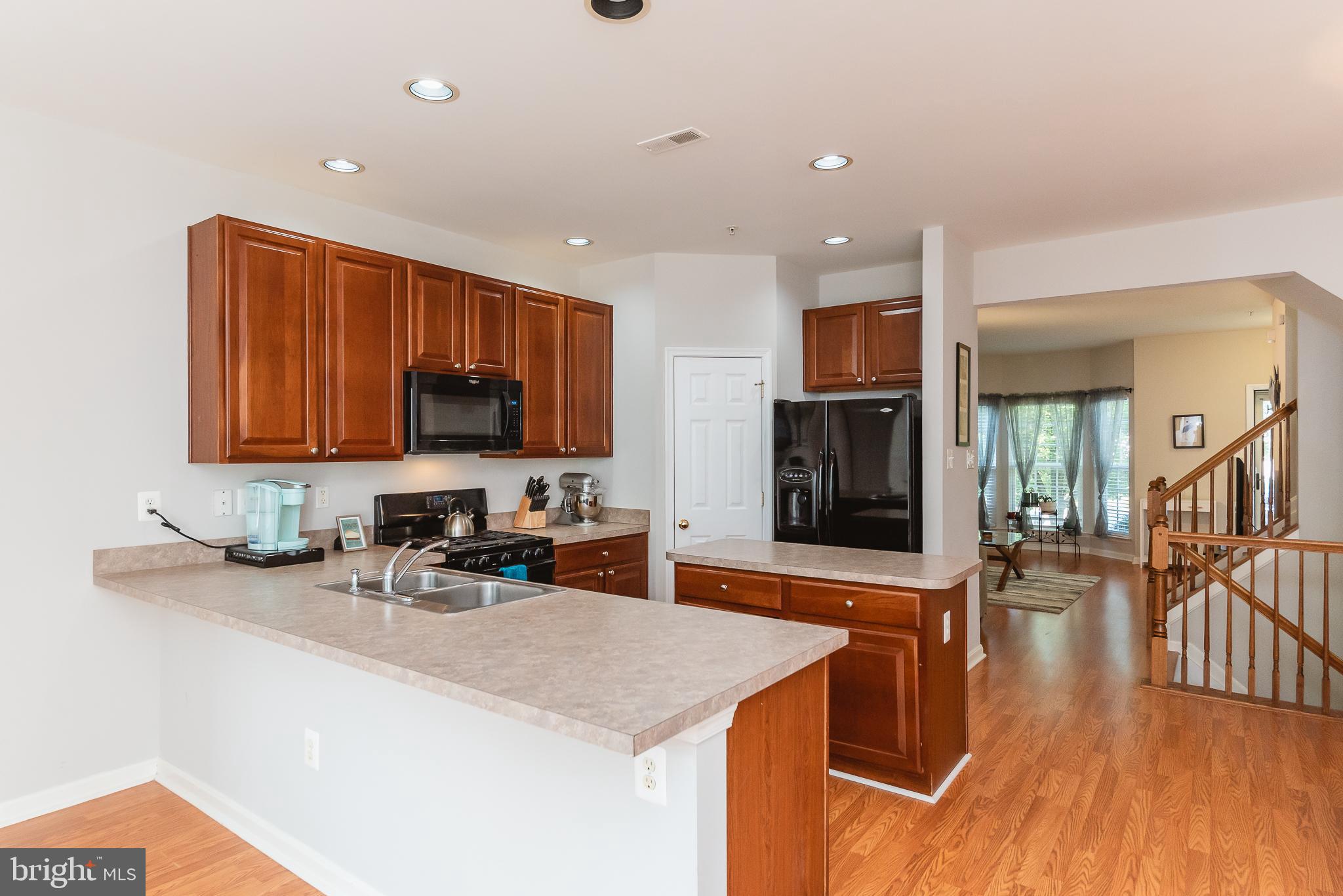 AUTUMN RUN - Residential