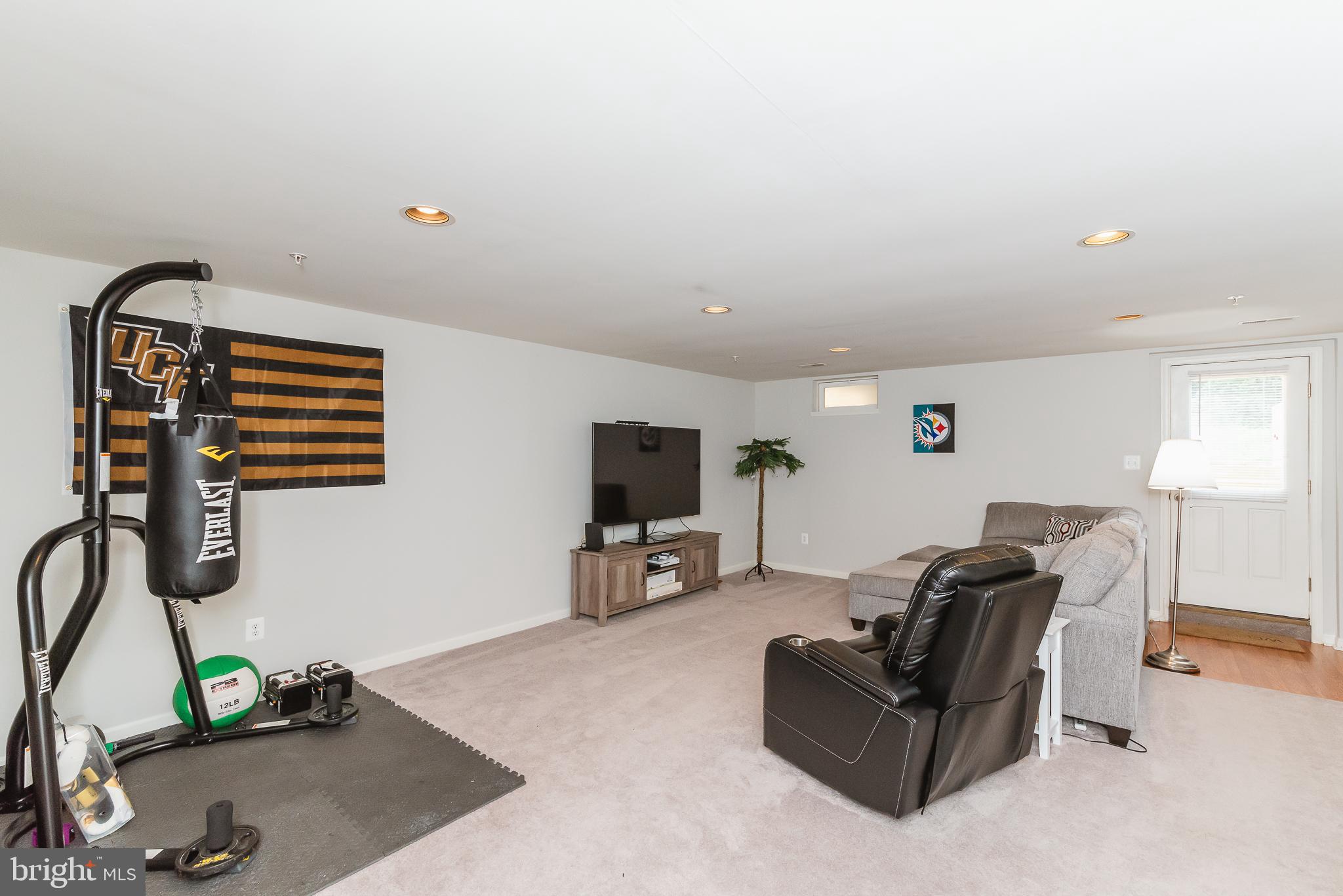 AUTUMN RUN - Residential