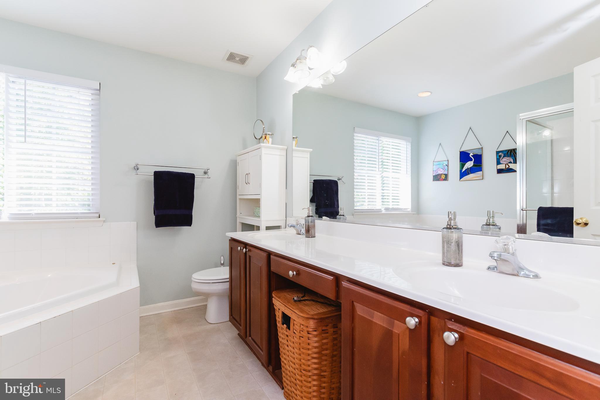 AUTUMN RUN - Residential