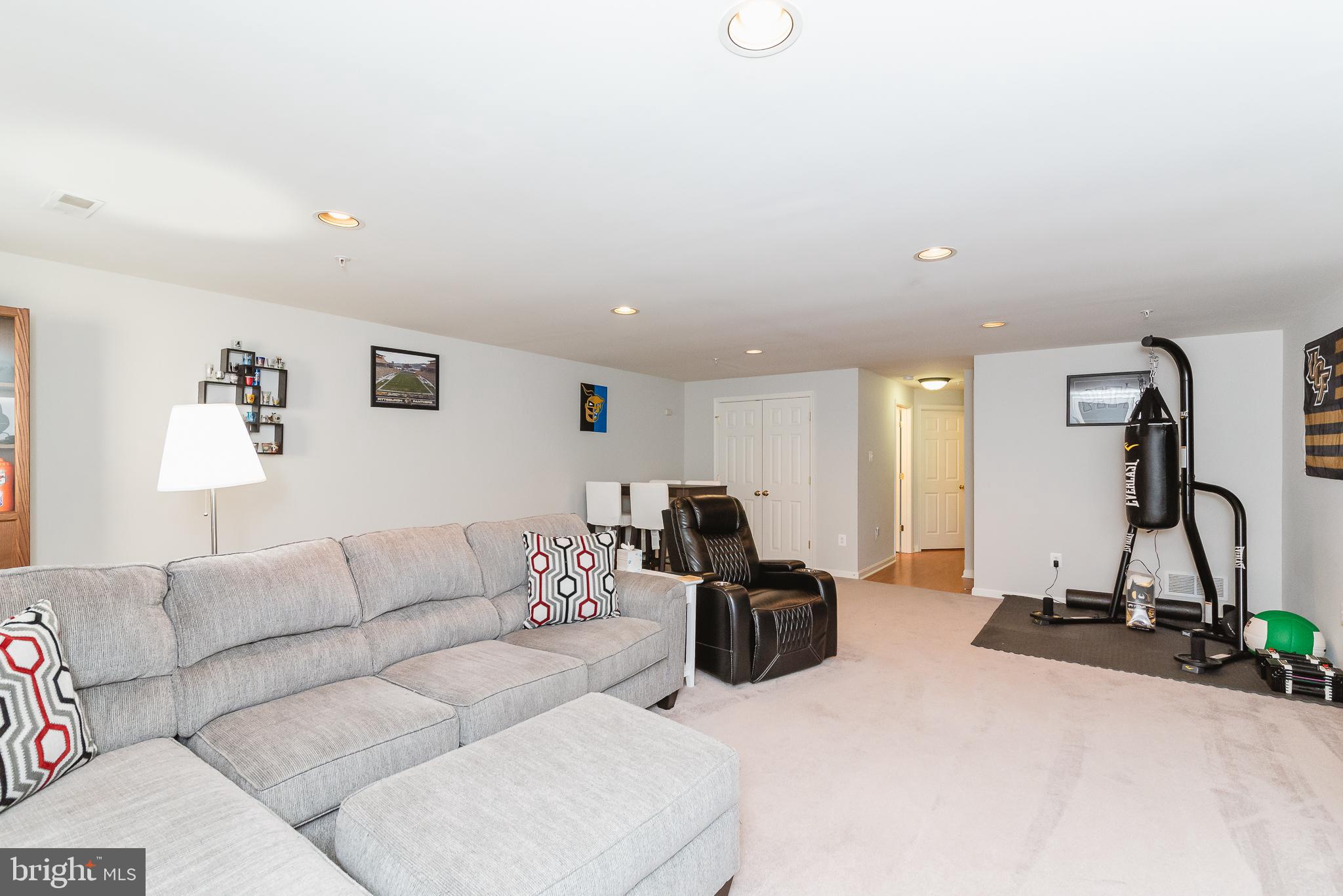 AUTUMN RUN - Residential