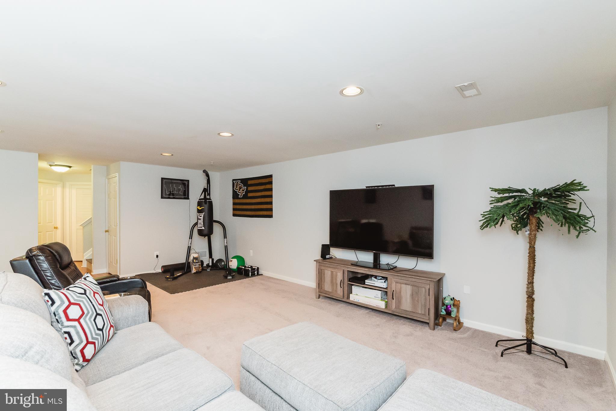 AUTUMN RUN - Residential