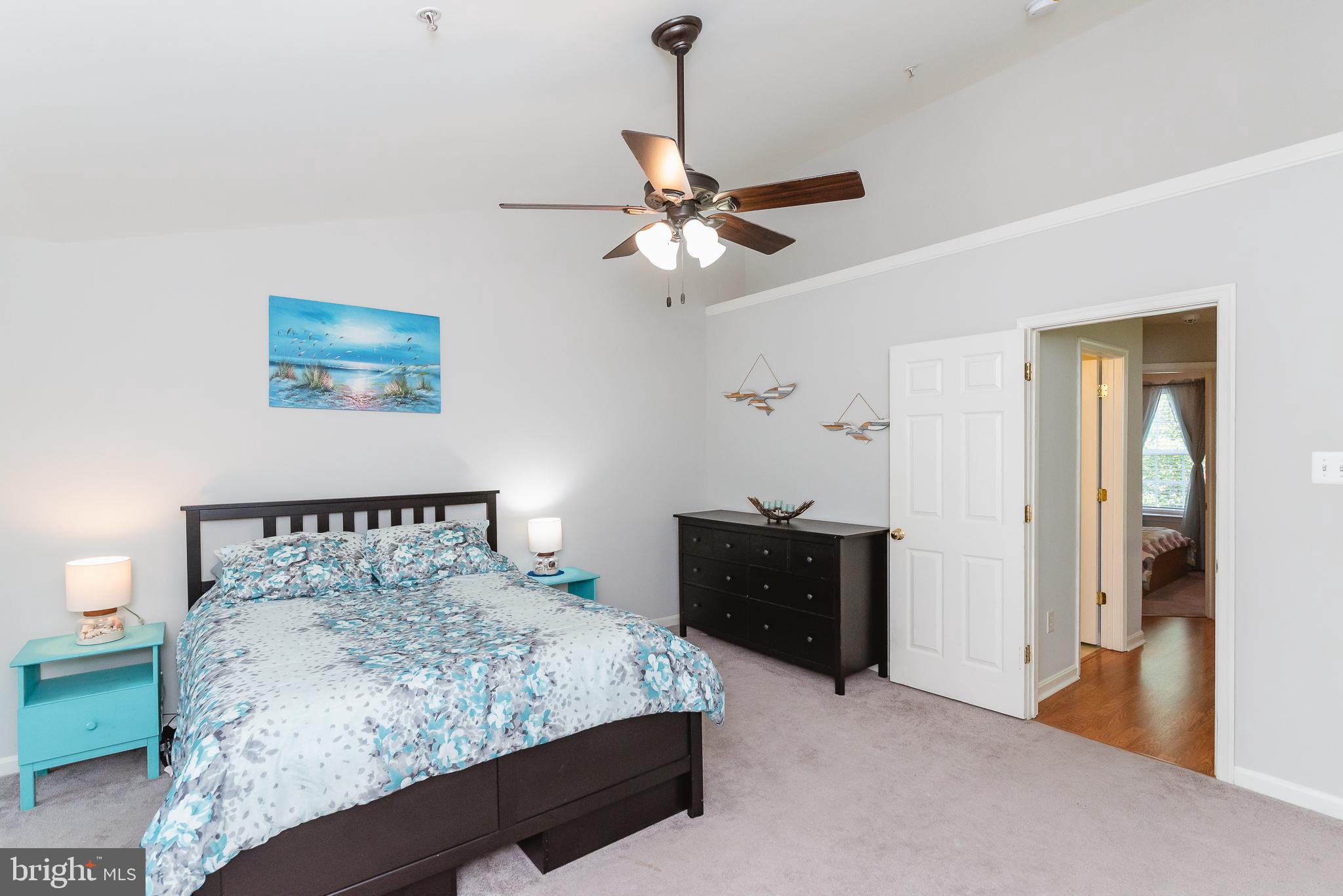 AUTUMN RUN - Residential