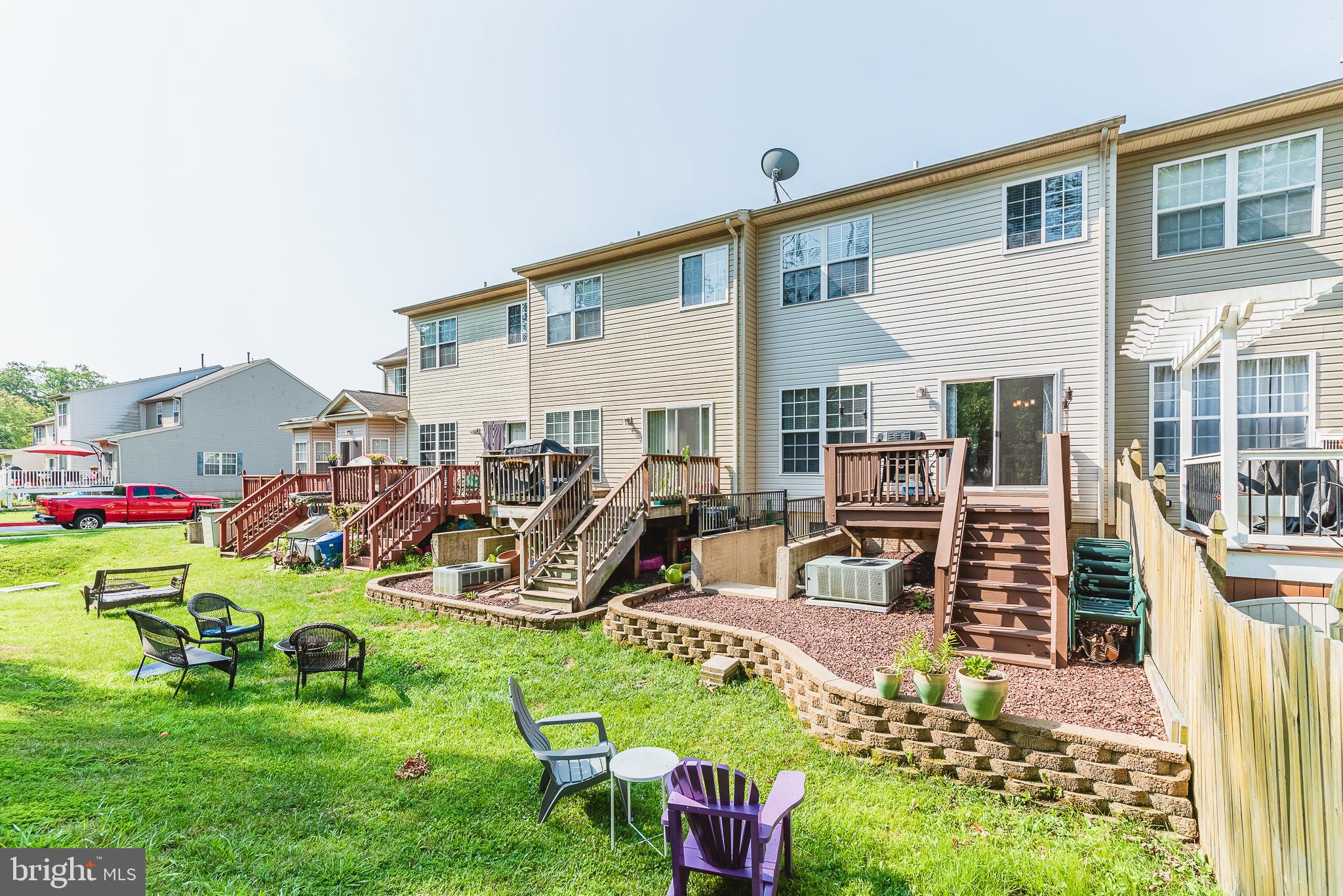 AUTUMN RUN - Residential