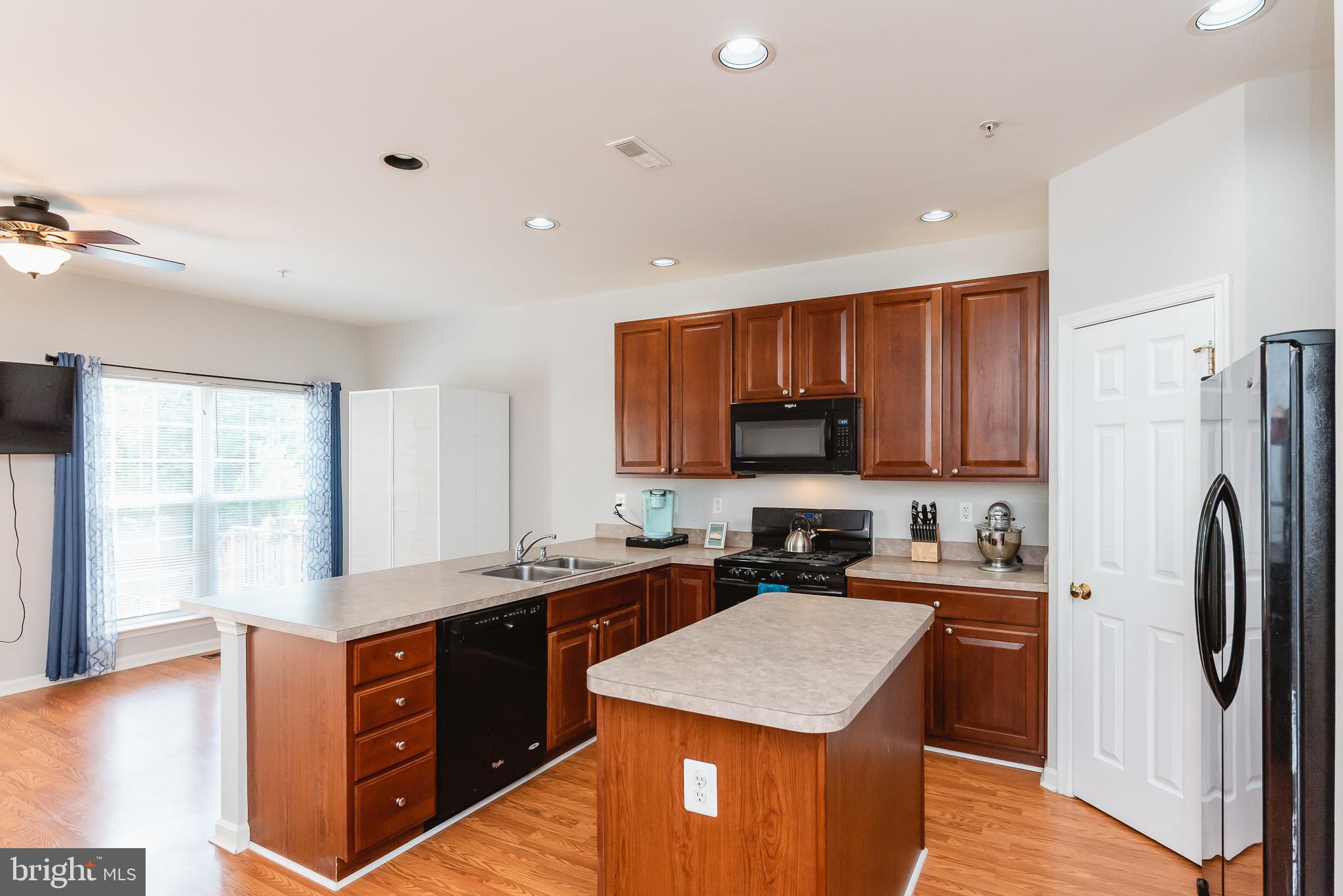 AUTUMN RUN - Residential