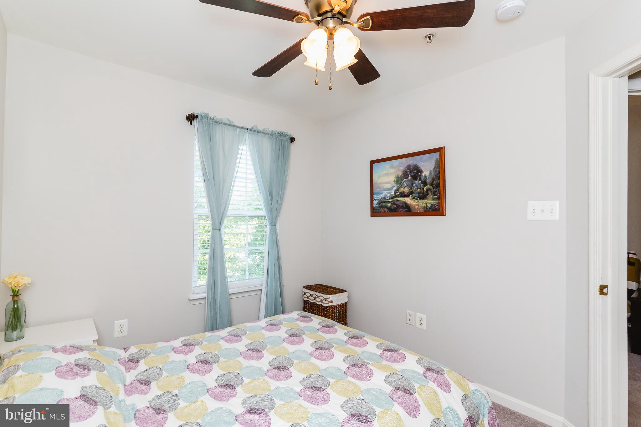 AUTUMN RUN - Residential