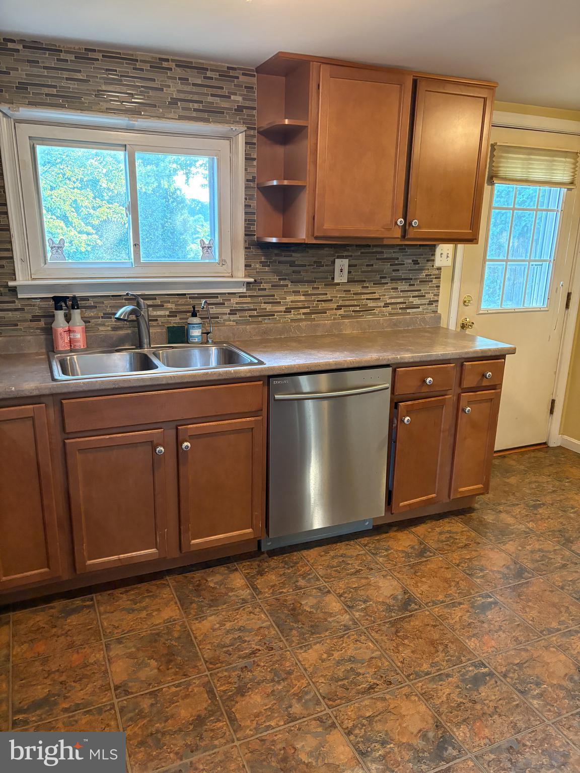 HAMPSTEAD - Residential