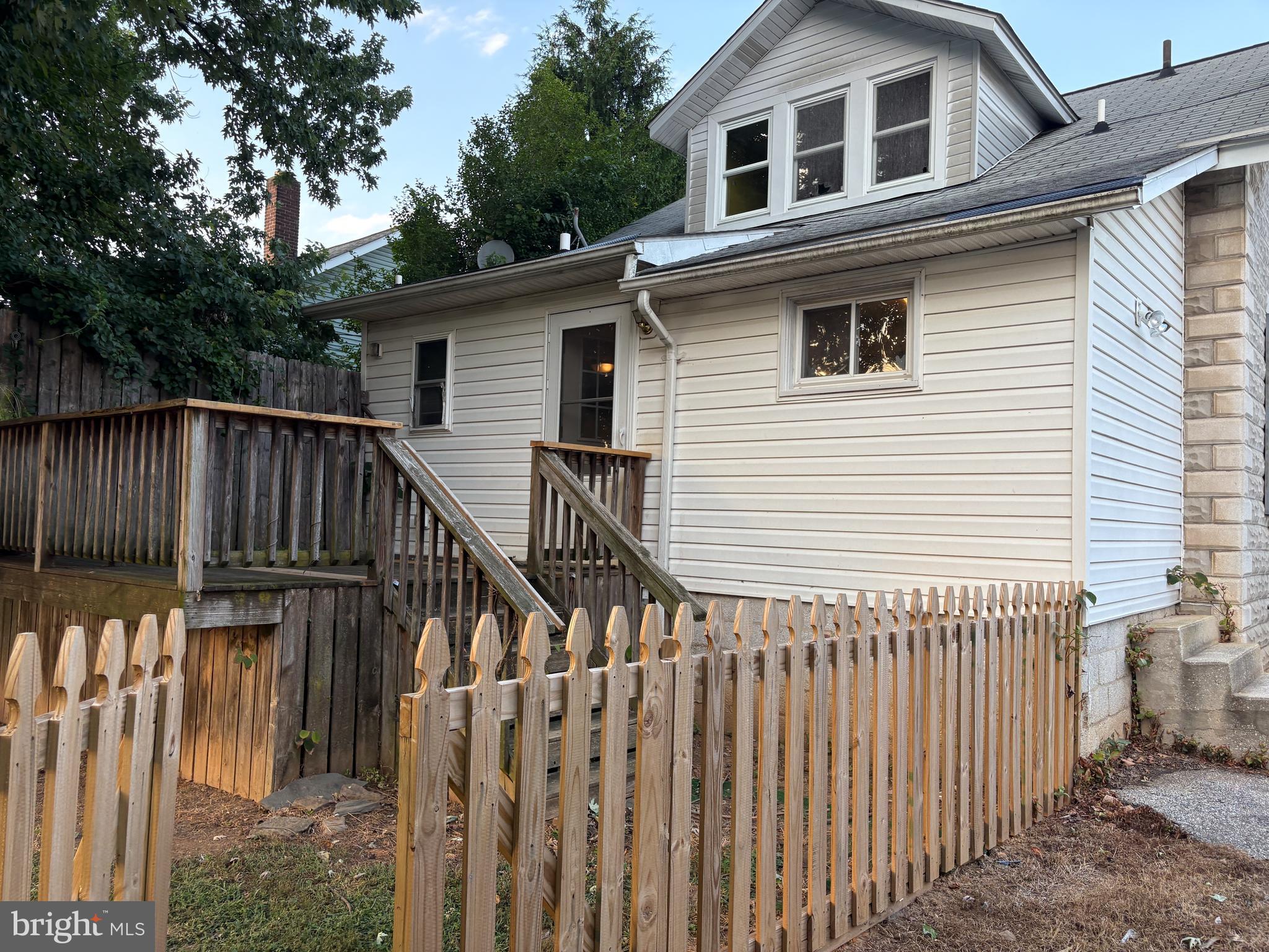 HAMPSTEAD - Residential