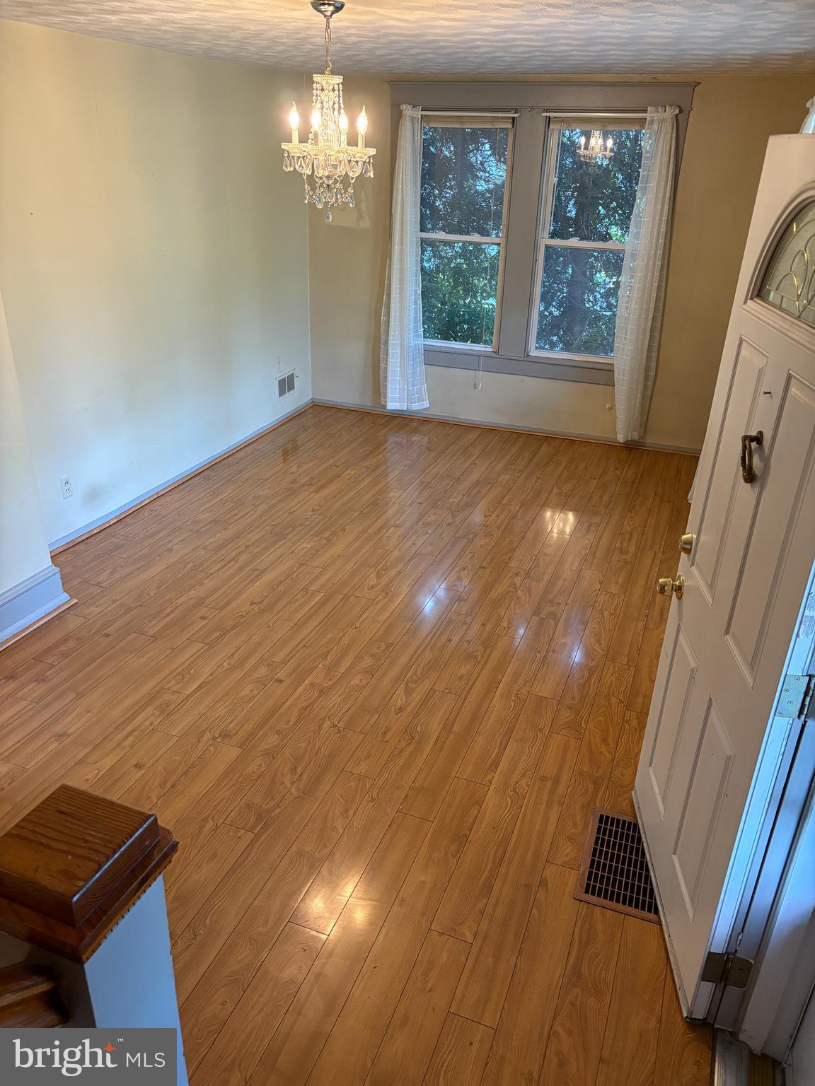 HAMPSTEAD - Residential