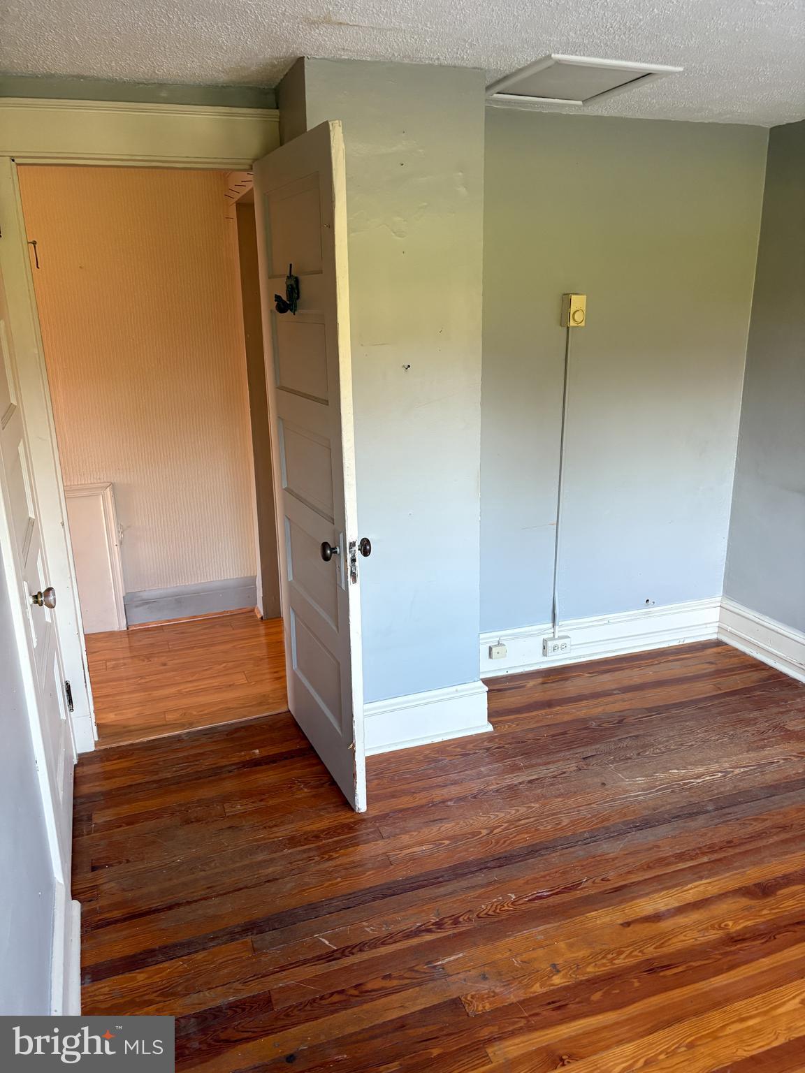 HAMPSTEAD - Residential