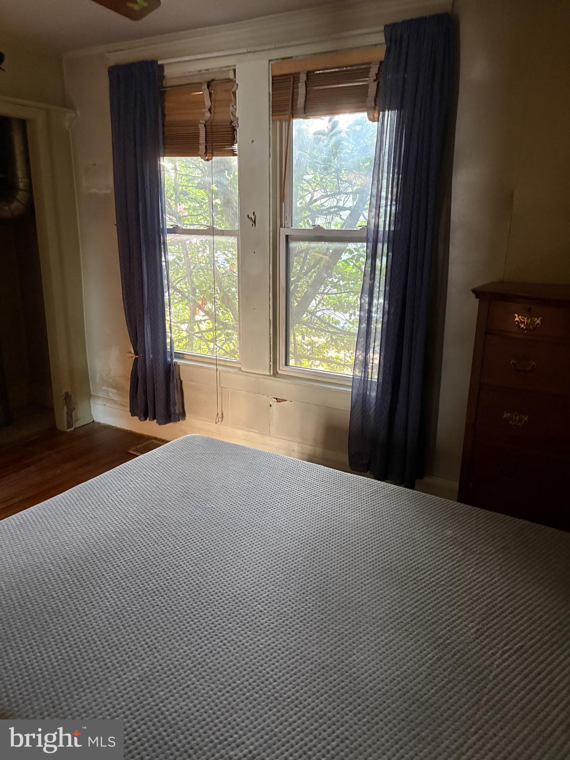 HAMPSTEAD - Residential