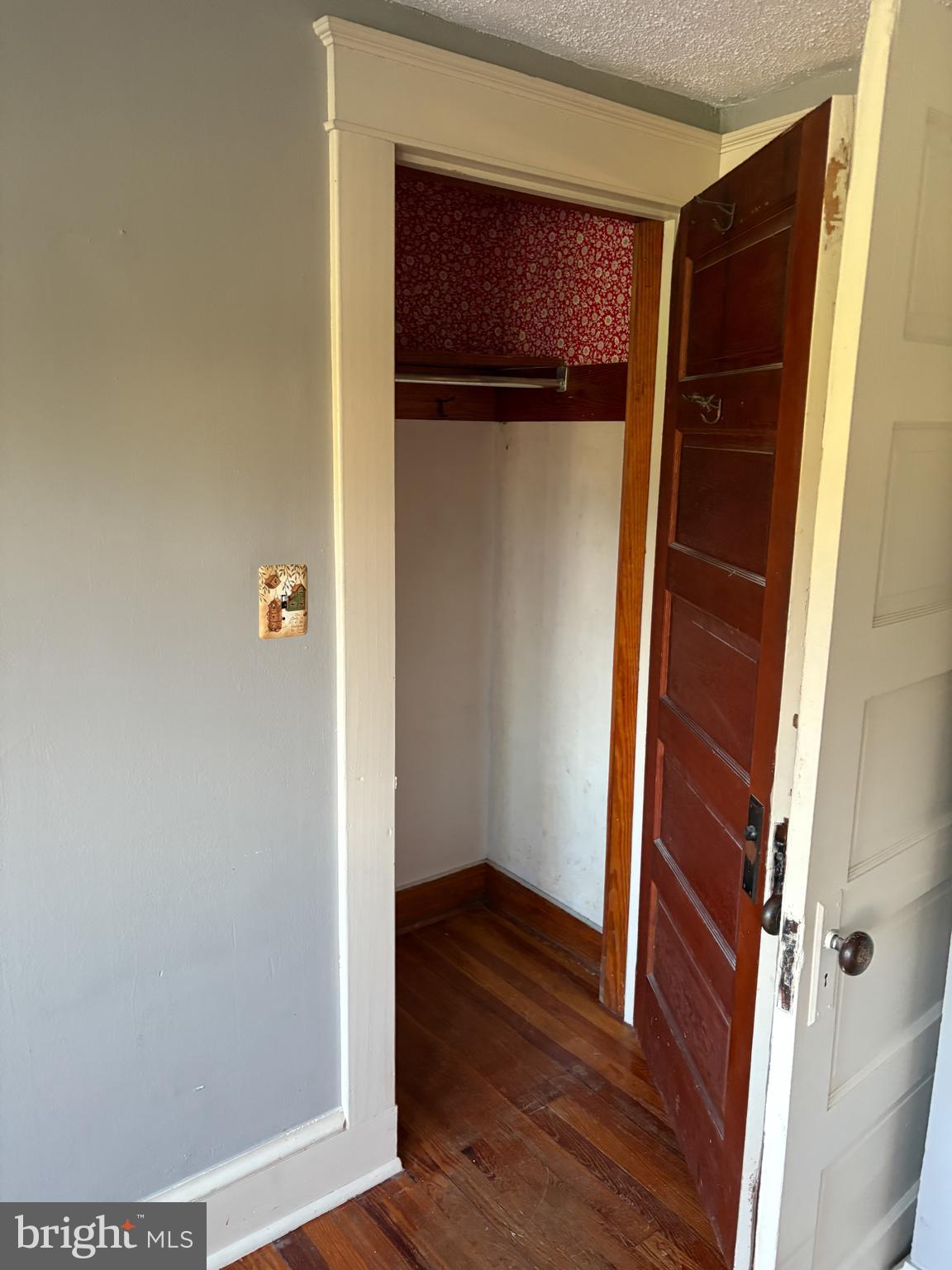 HAMPSTEAD - Residential