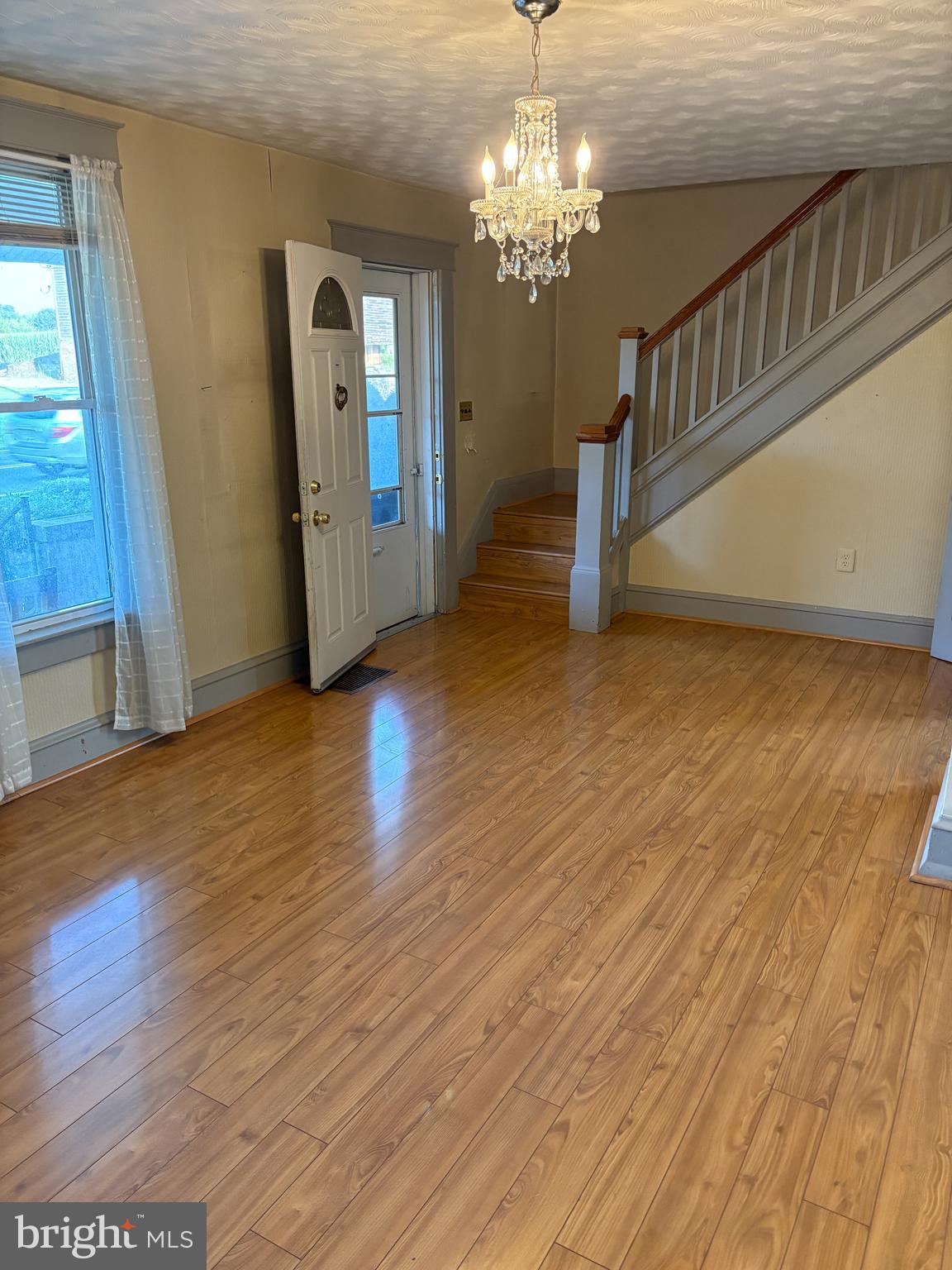 HAMPSTEAD - Residential