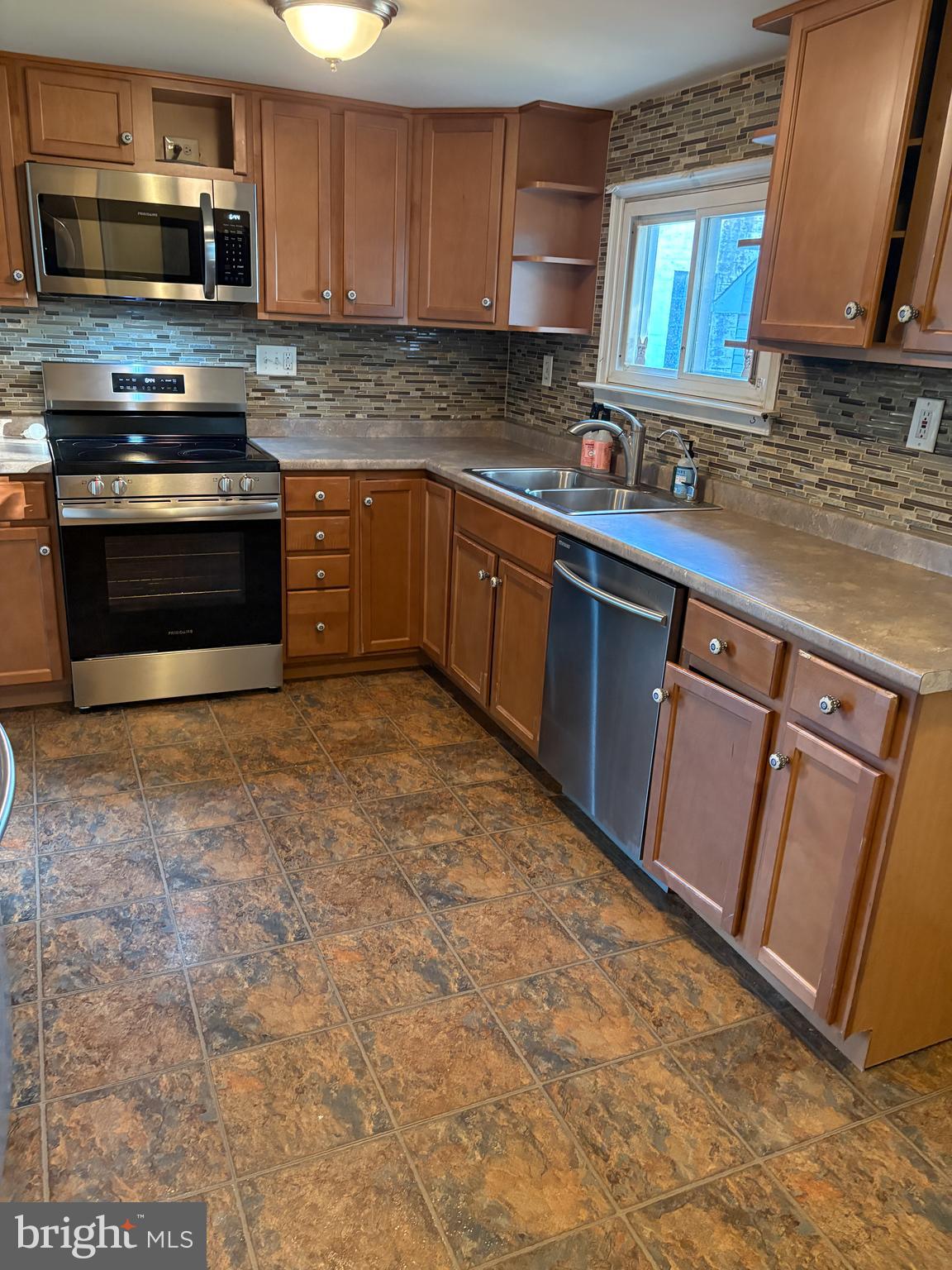 HAMPSTEAD - Residential