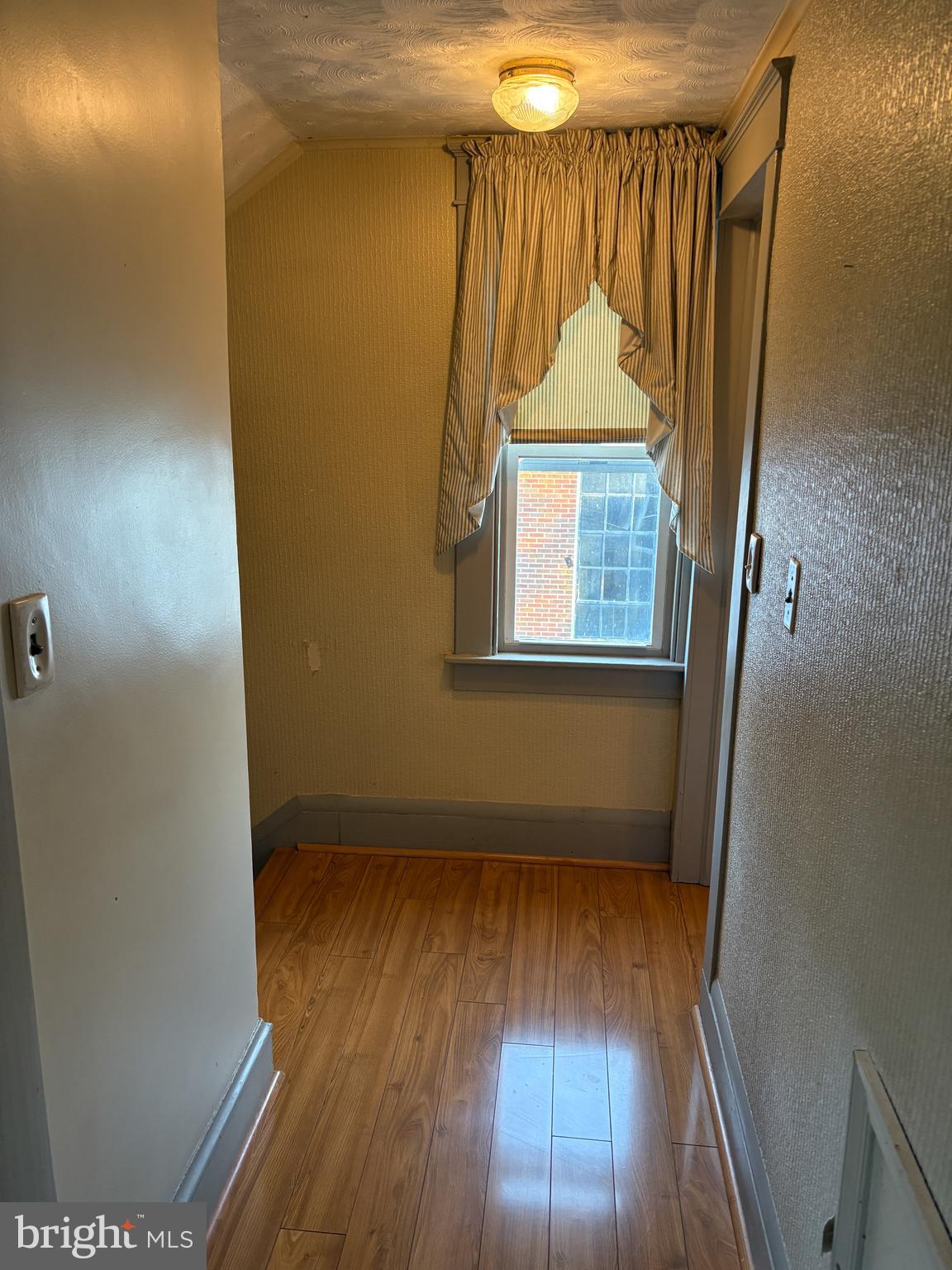 HAMPSTEAD - Residential