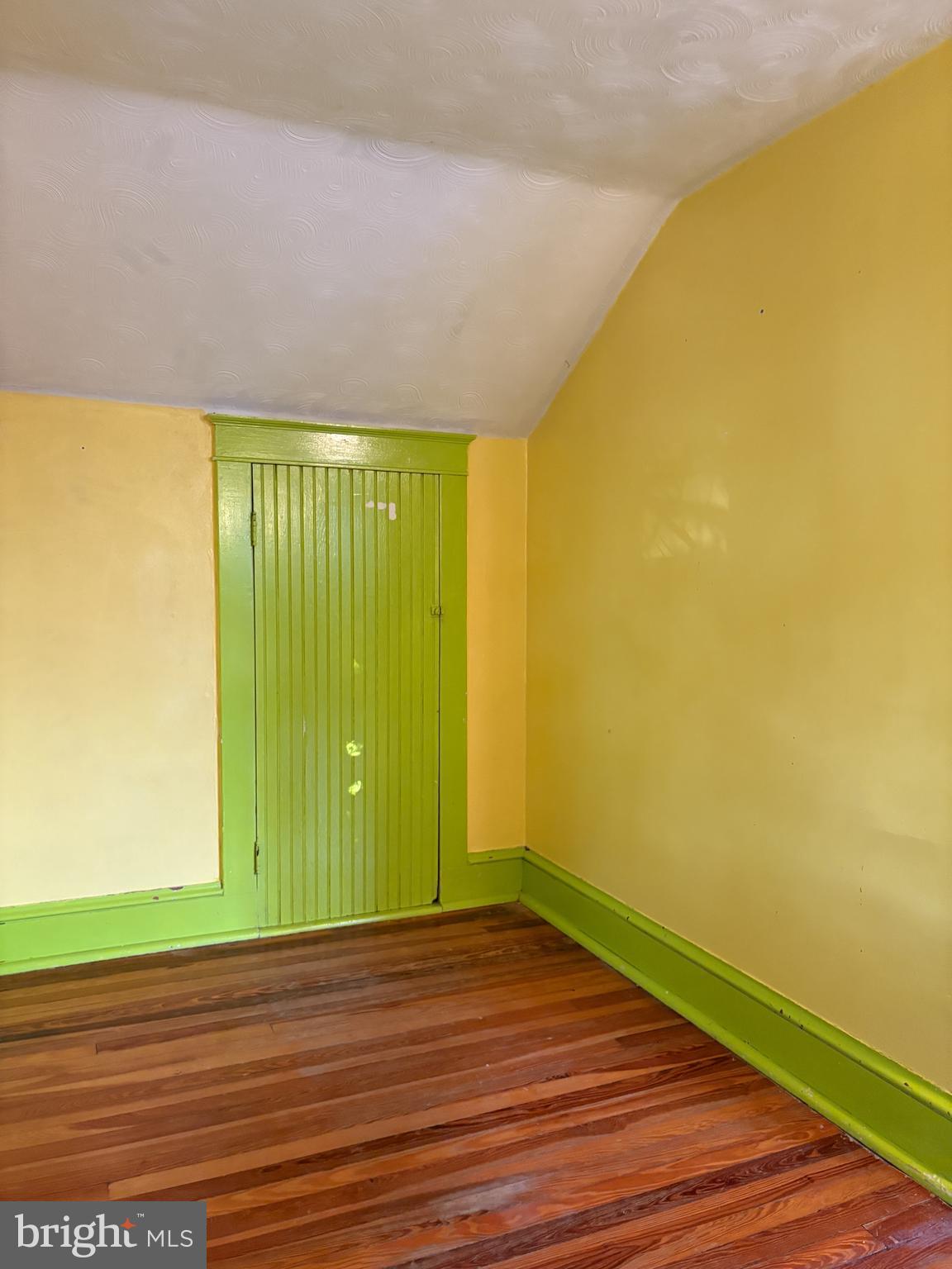 HAMPSTEAD - Residential