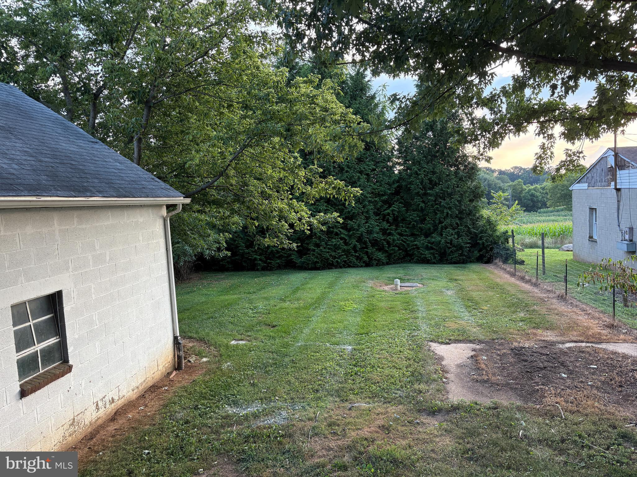 HAMPSTEAD - Residential