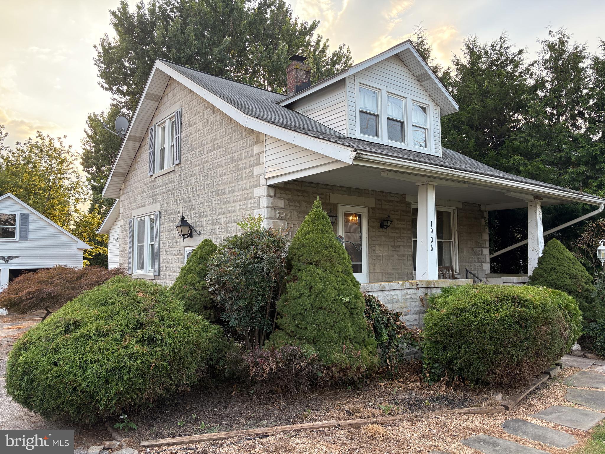 HAMPSTEAD - Residential