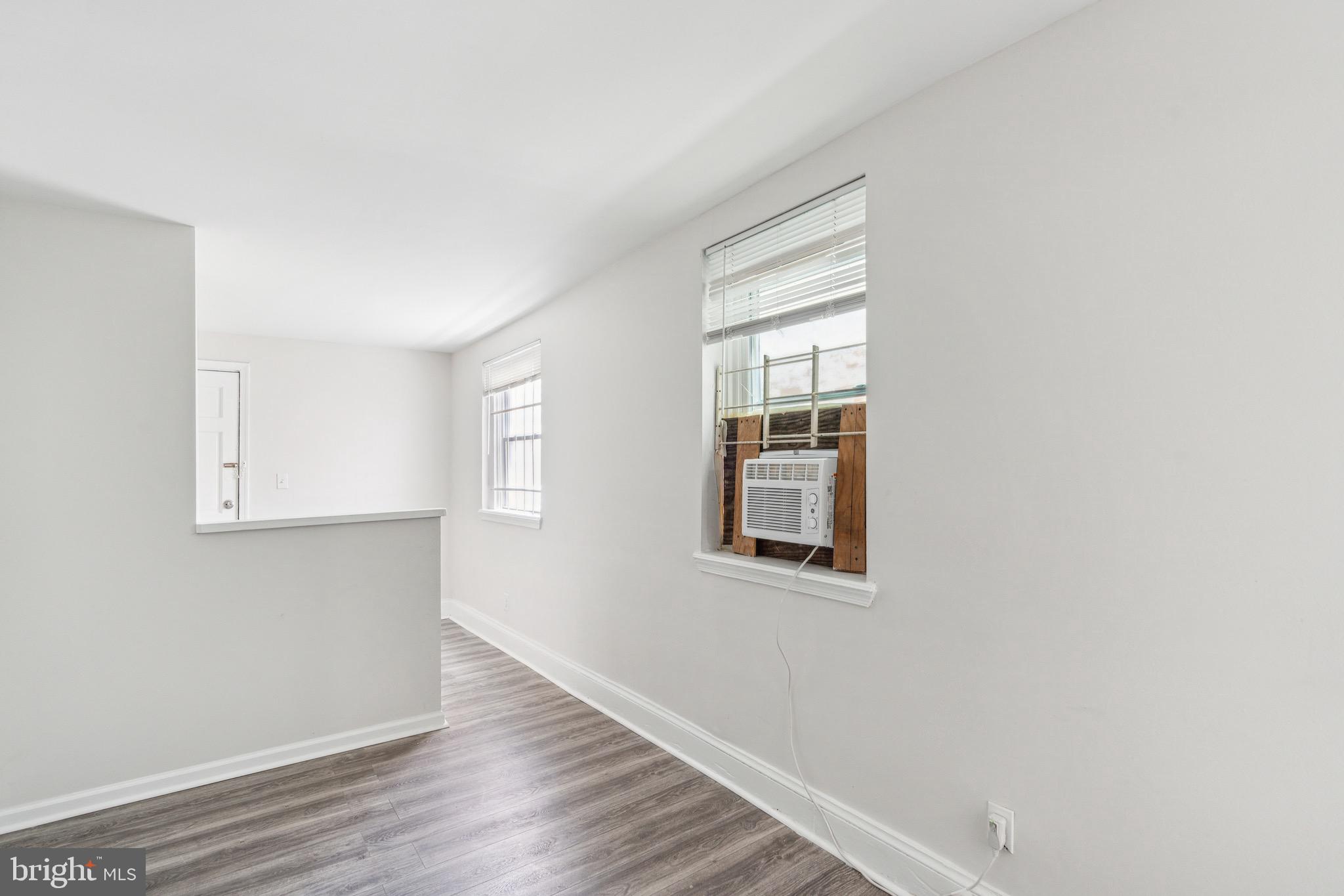 HOLLINS MARKET - Residential Lease
