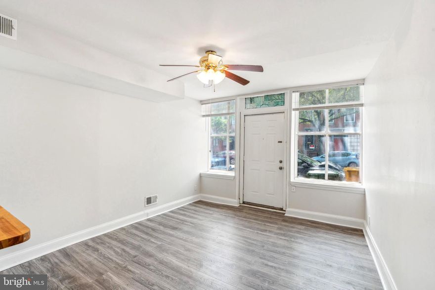 Amazing location next to UMMC, I-395 & Downtown.  This 1 bedroom / 1 Bath apartment is freshly painted and move-in ready!  Featuring central A/C, an open kitchen with a breakfast bar, many windows and plenty of storage space. This is a place that you will be happy to call home!