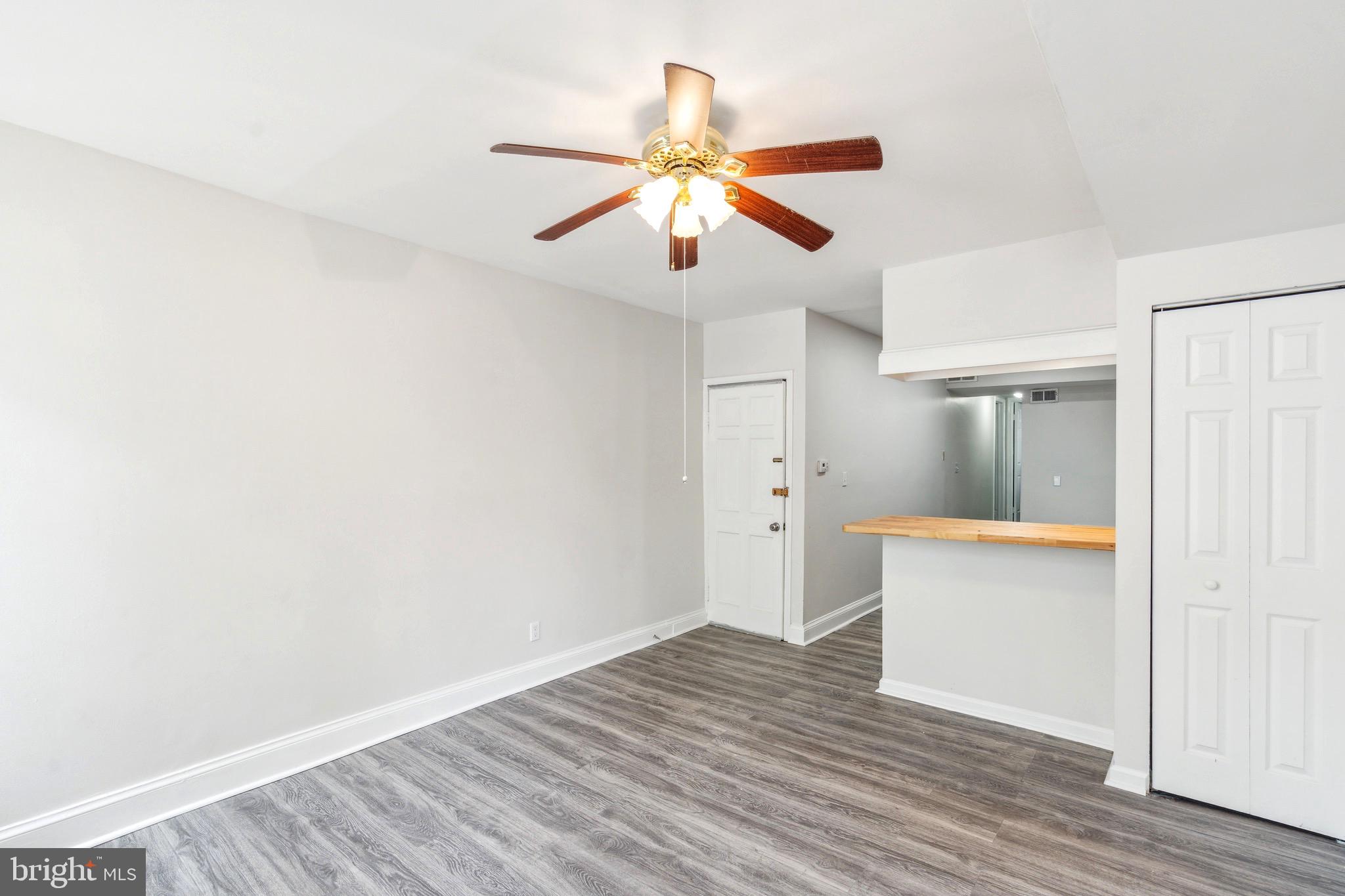 HOLLINS MARKET - Residential Lease