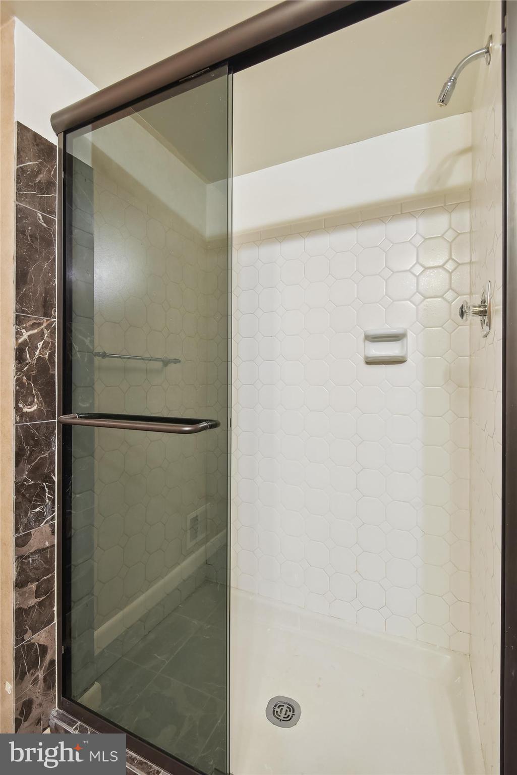 CABIN JOHN PARK - Residential Lease