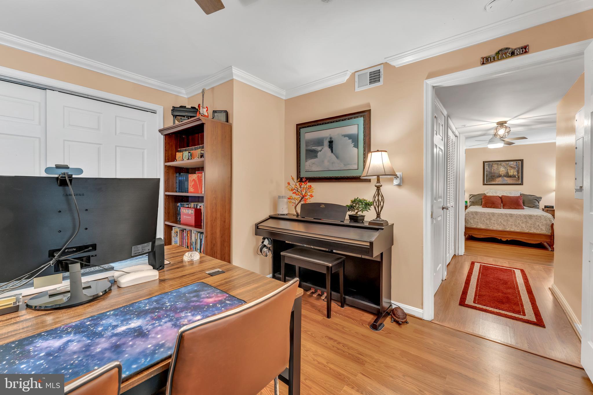 VISTAS AT WASHINGTONIAN WOODS - Residential