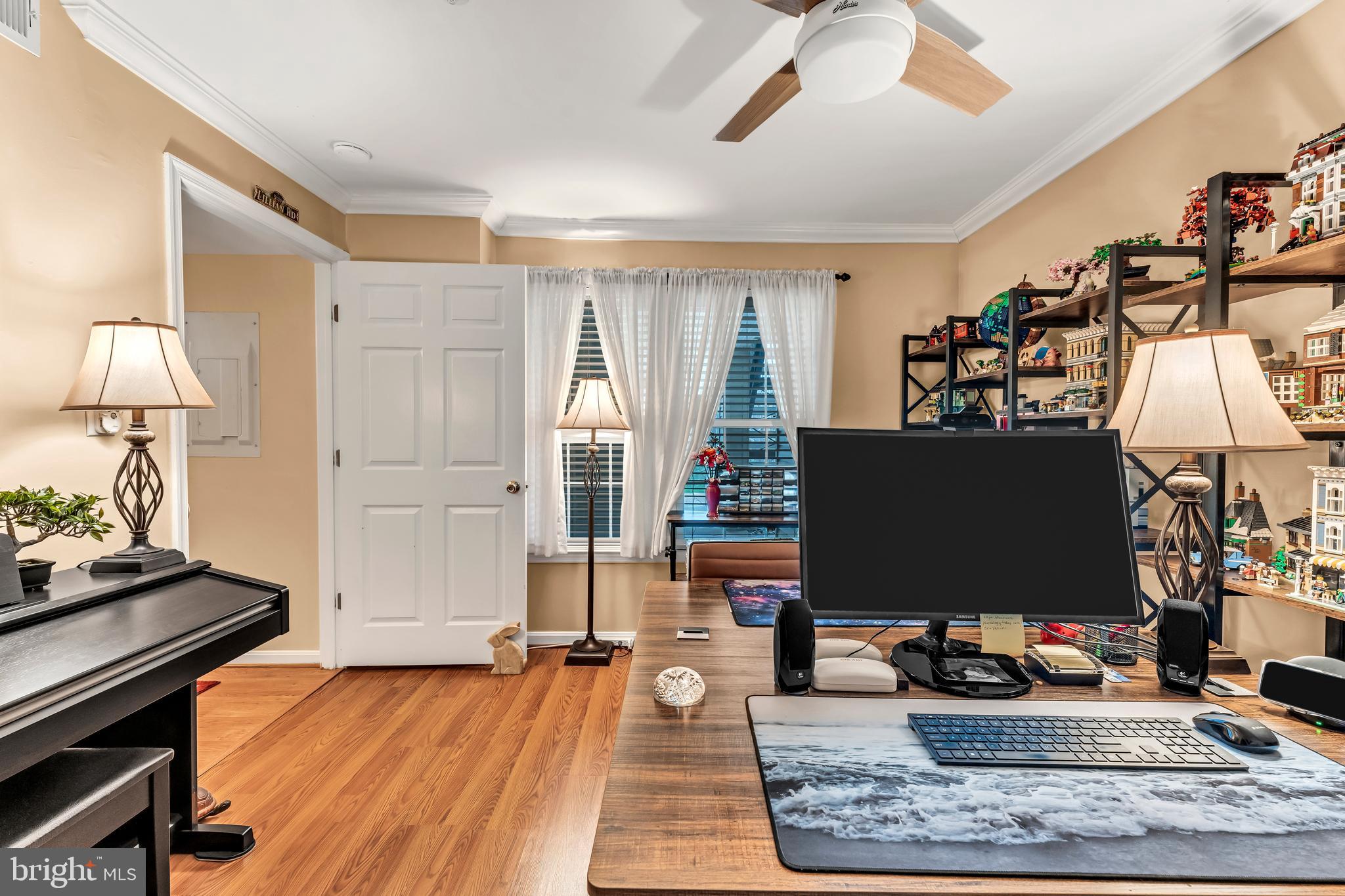 VISTAS AT WASHINGTONIAN WOODS - Residential