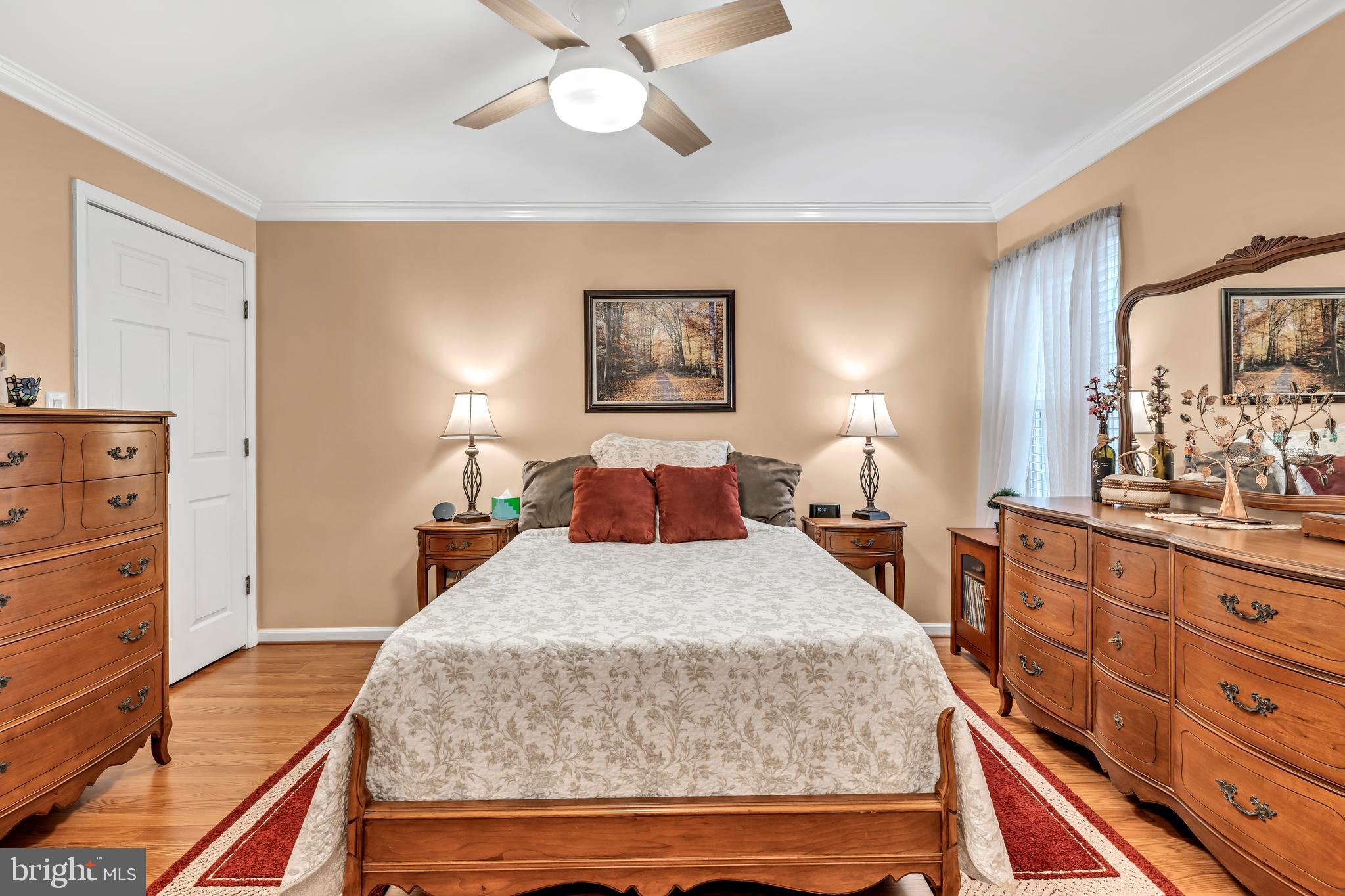 VISTAS AT WASHINGTONIAN WOODS - Residential