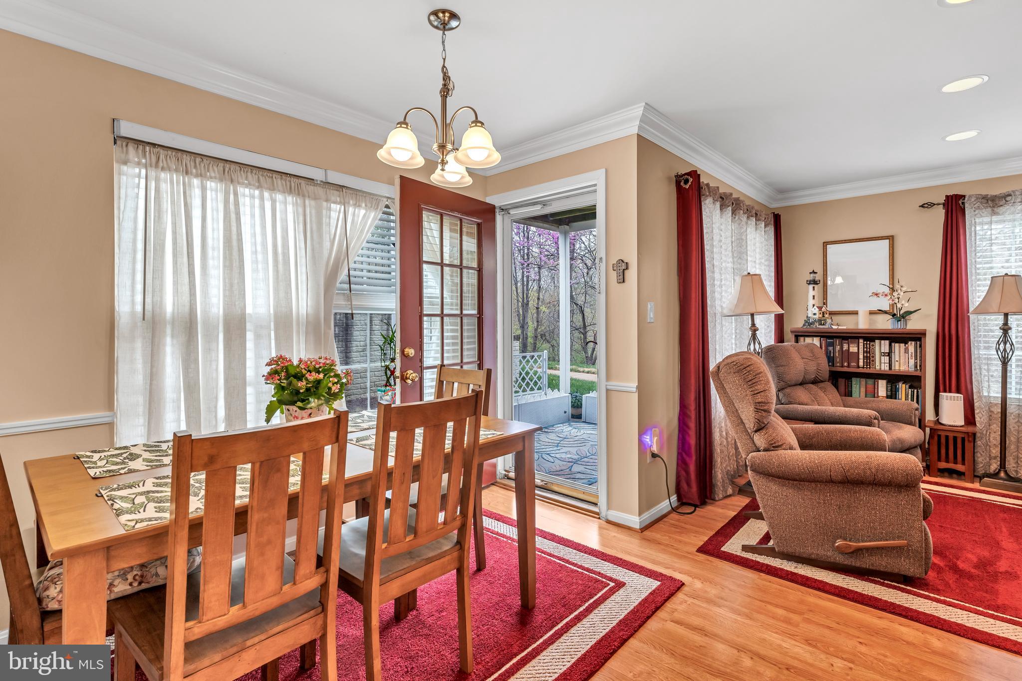 VISTAS AT WASHINGTONIAN WOODS - Residential