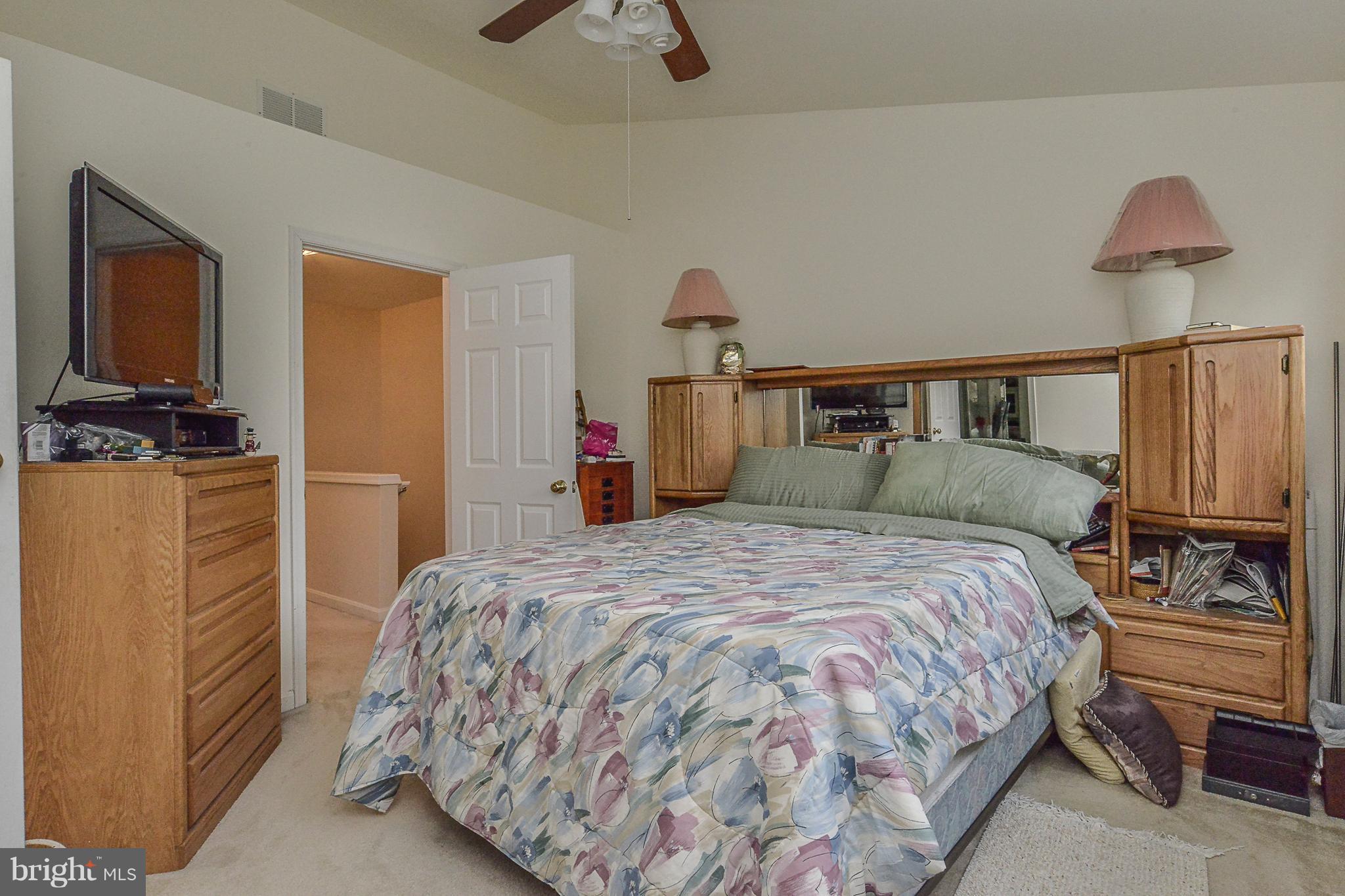 PARKWAY PLAZA - Residential