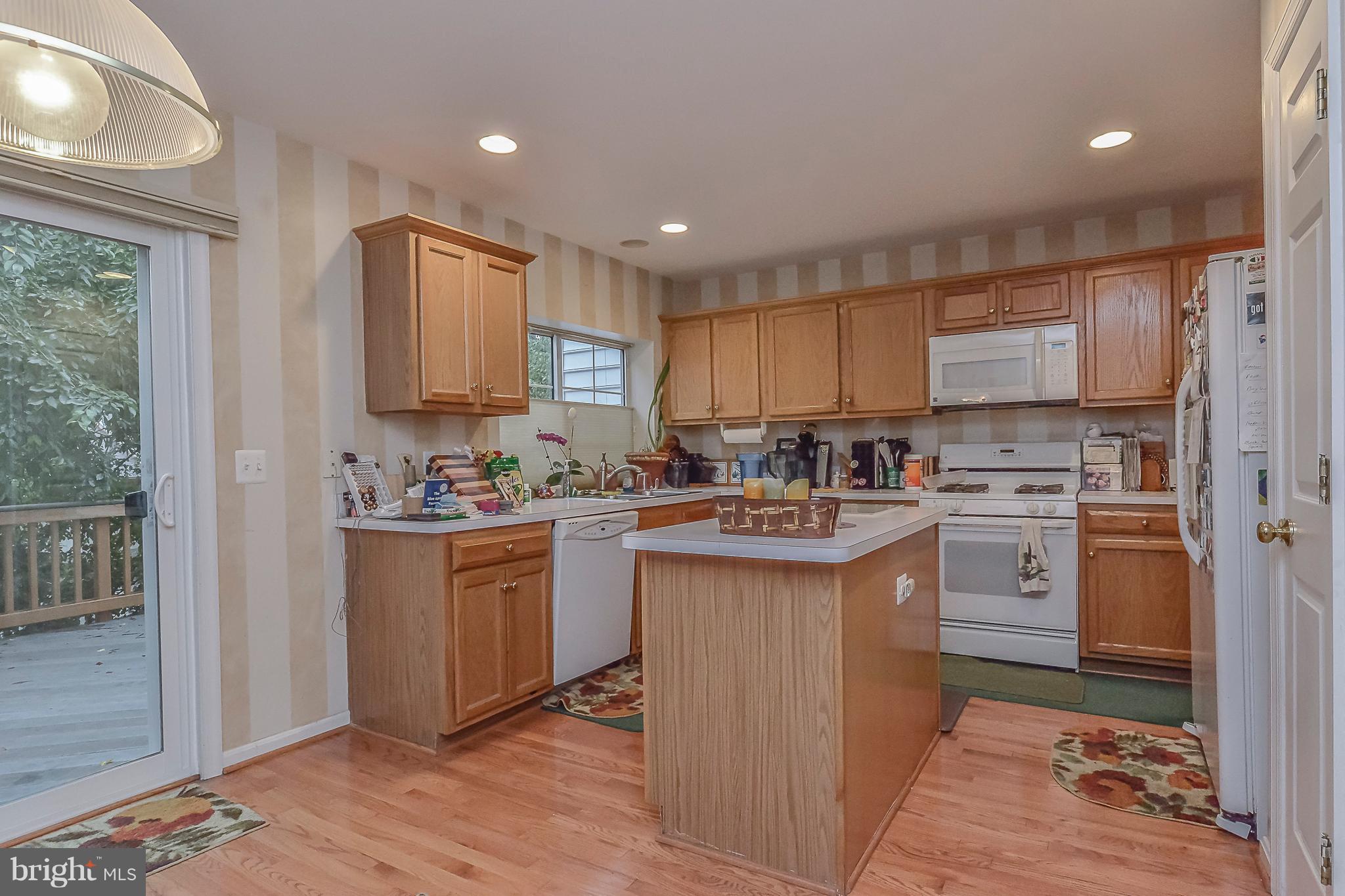 PARKWAY PLAZA - Residential