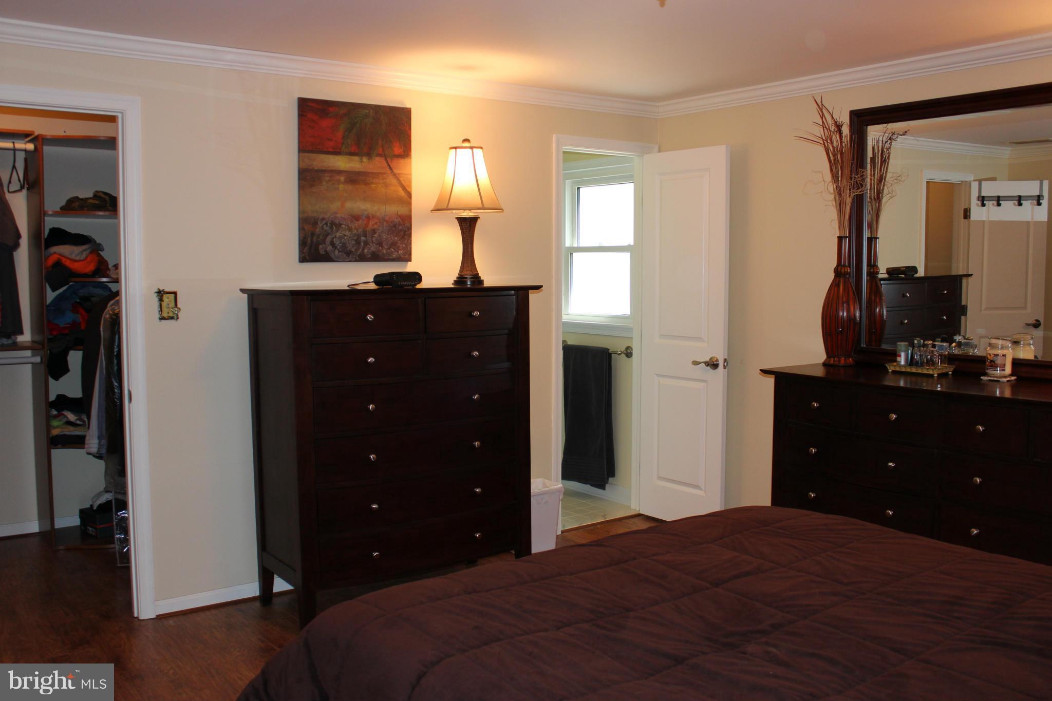 FAIRFAX WOODS - Residential