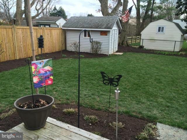 FAIRFAX WOODS - Residential