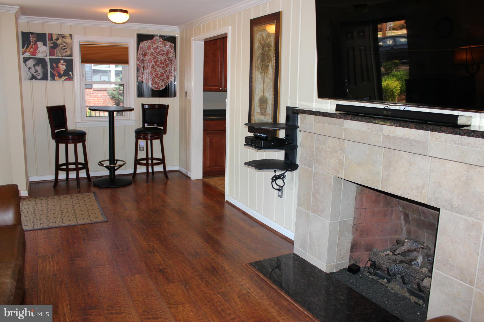 FAIRFAX WOODS - Residential