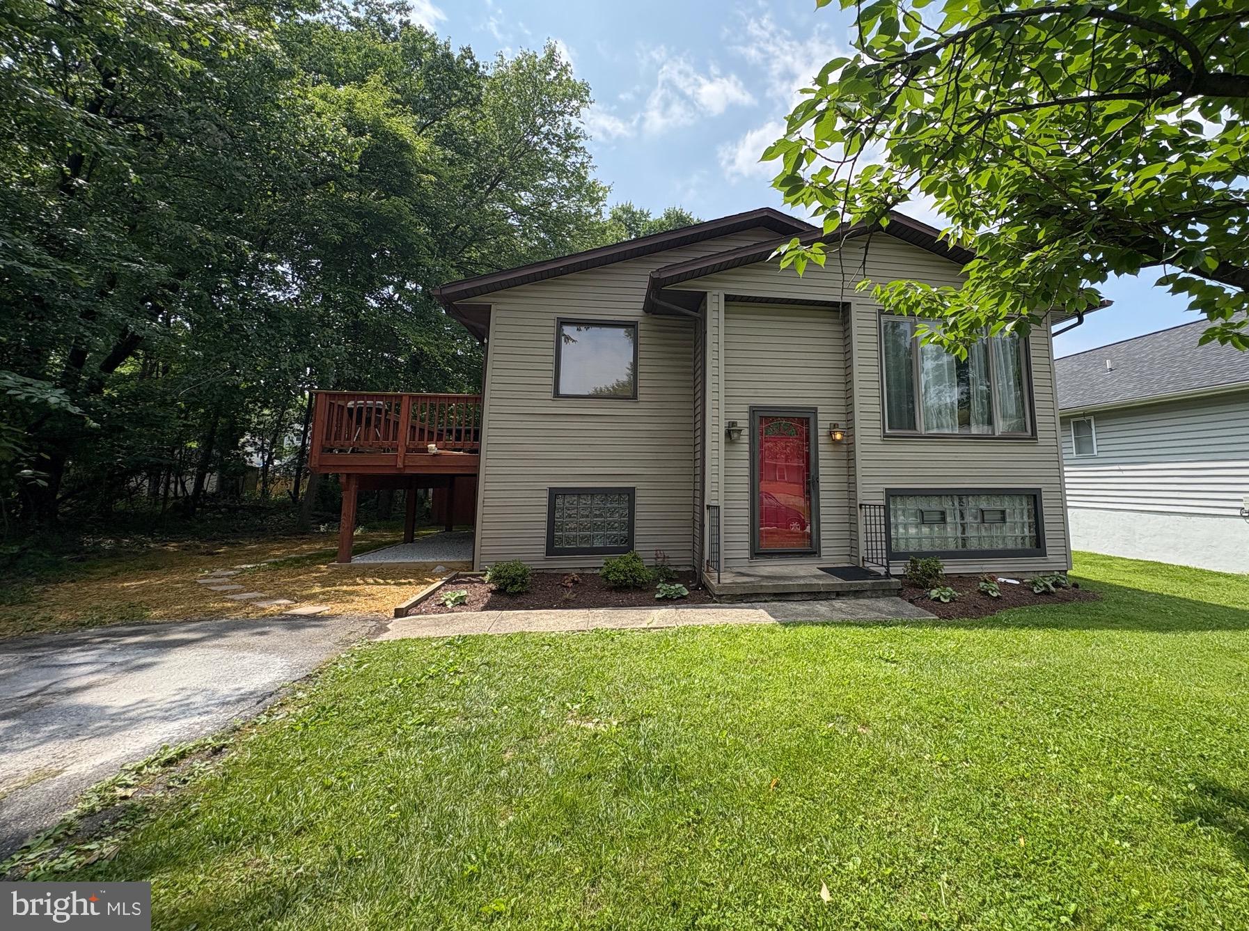 1108 HANDY AVENUE