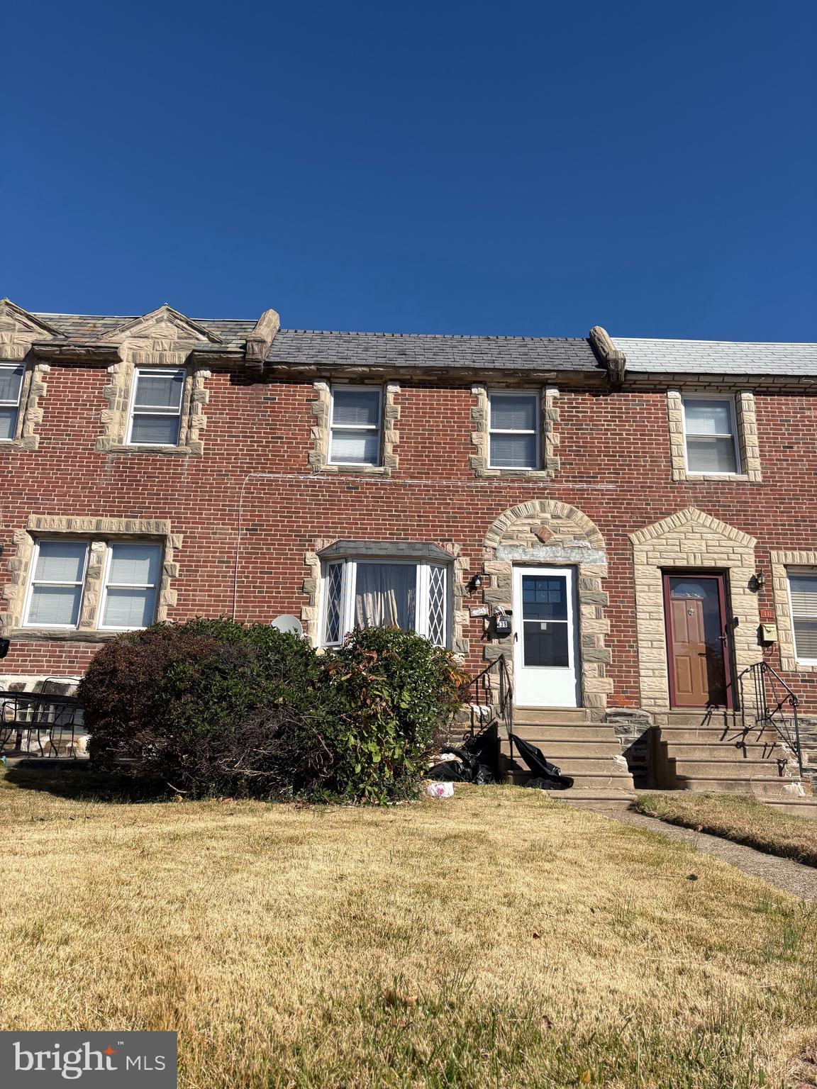 LAWNCREST - Residential