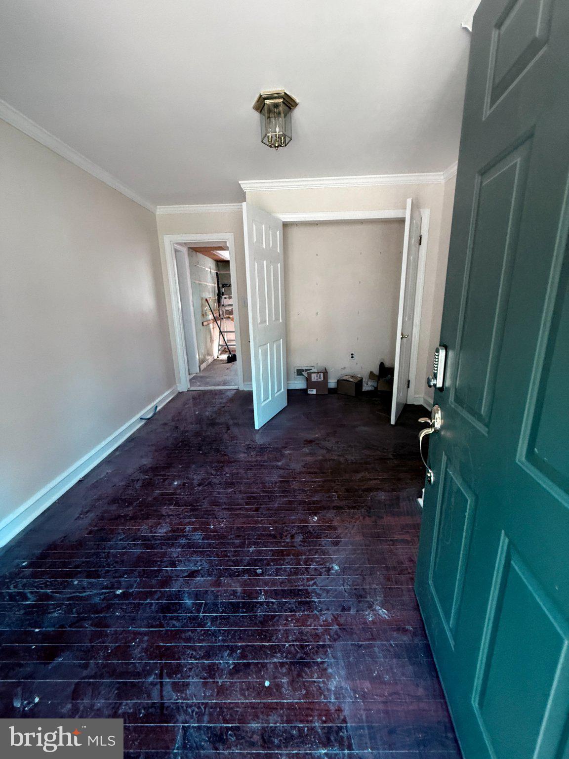 18 MOUNT AIRY DRIVE
